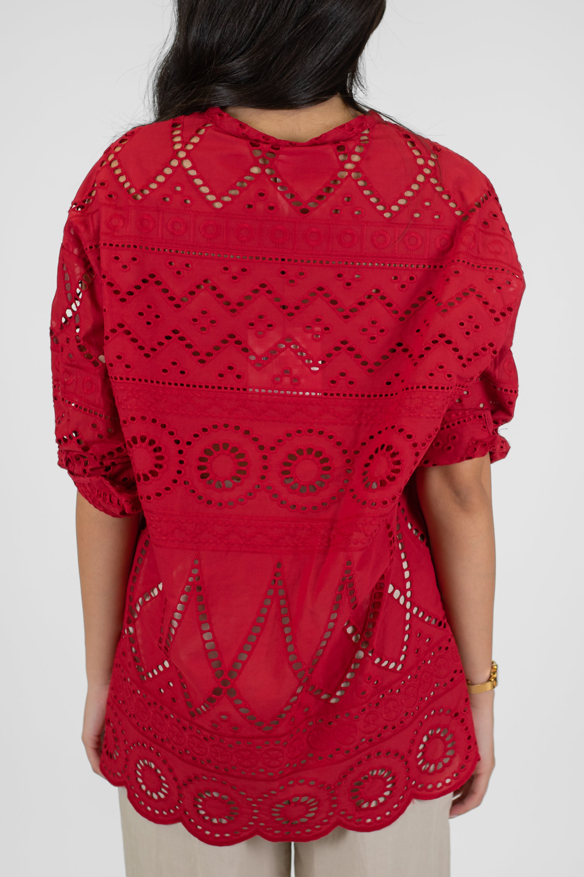 Tensione in - Camicia in pizzo san gallo collo coreano