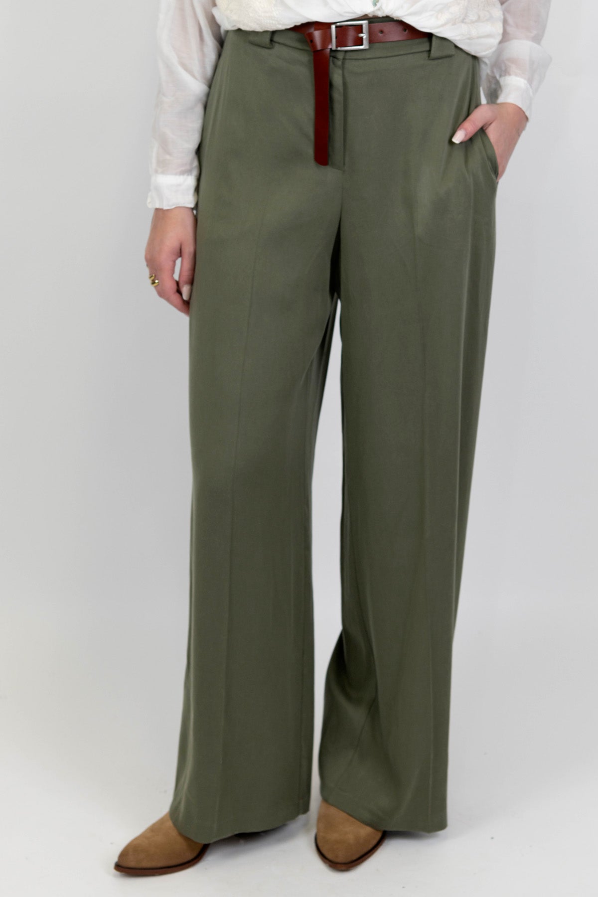 Tensione in - Pantalone palazzo in tencel con elastico sul retro