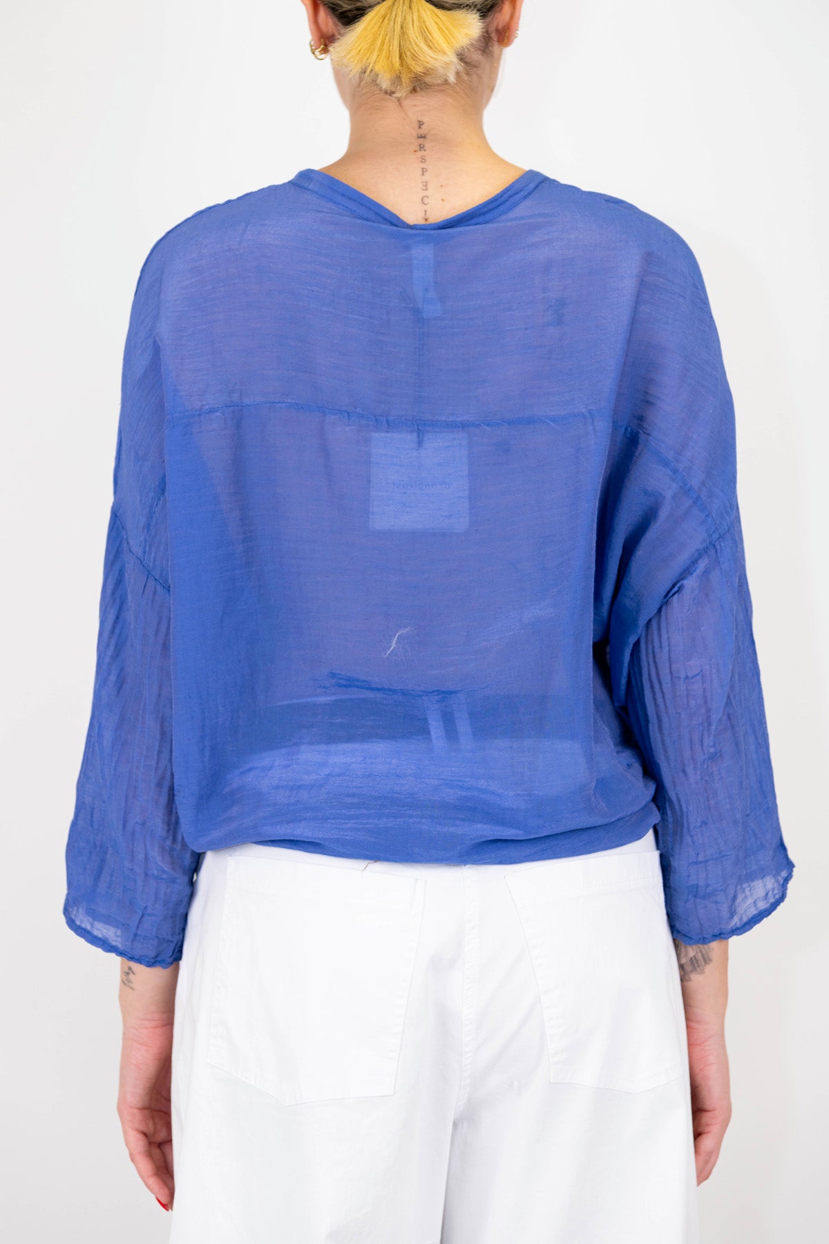 Tensione in - Camicia tinta unita in misto seta con collo coreano