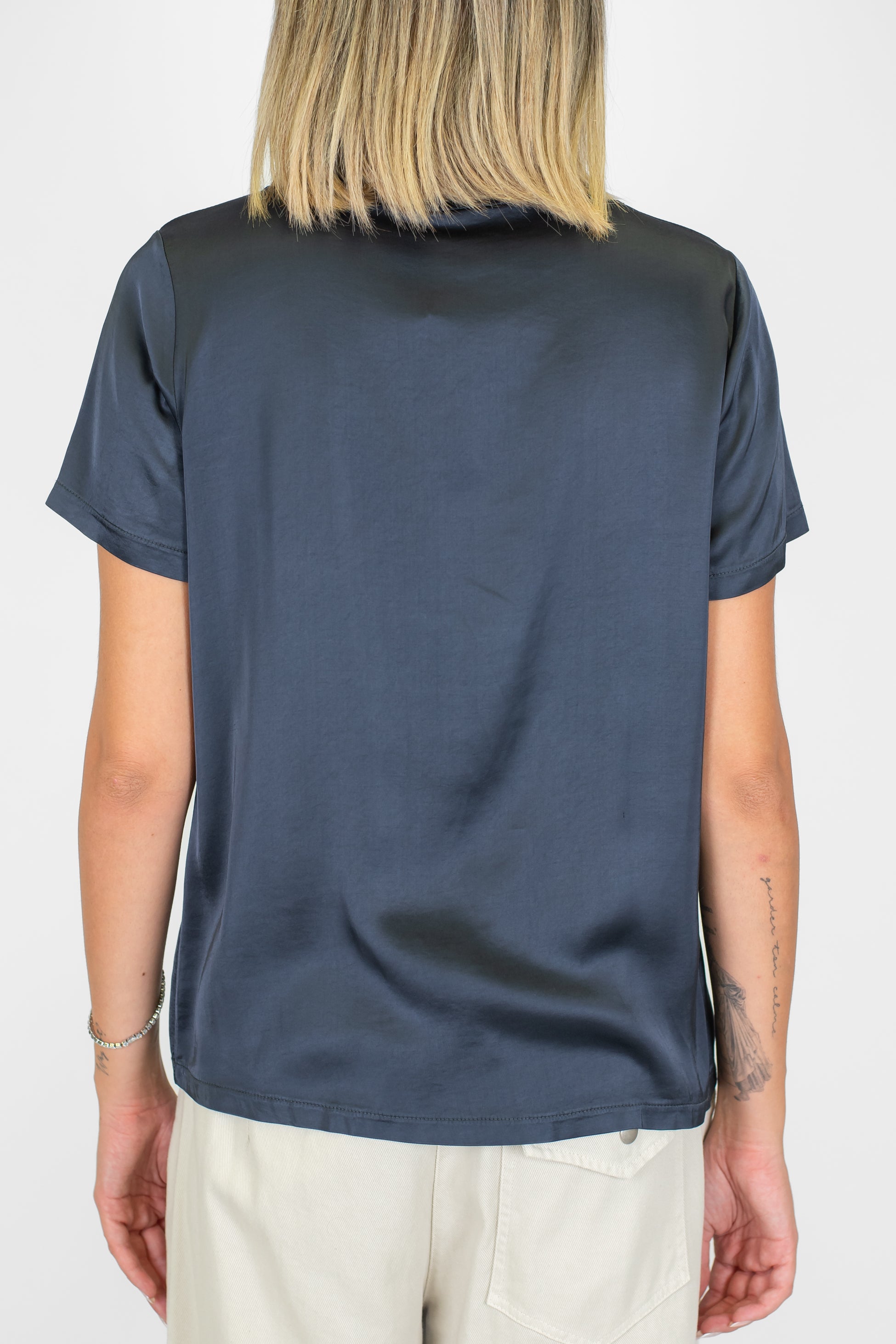 Tensione in - T-shirt mezzamanica in viscosa