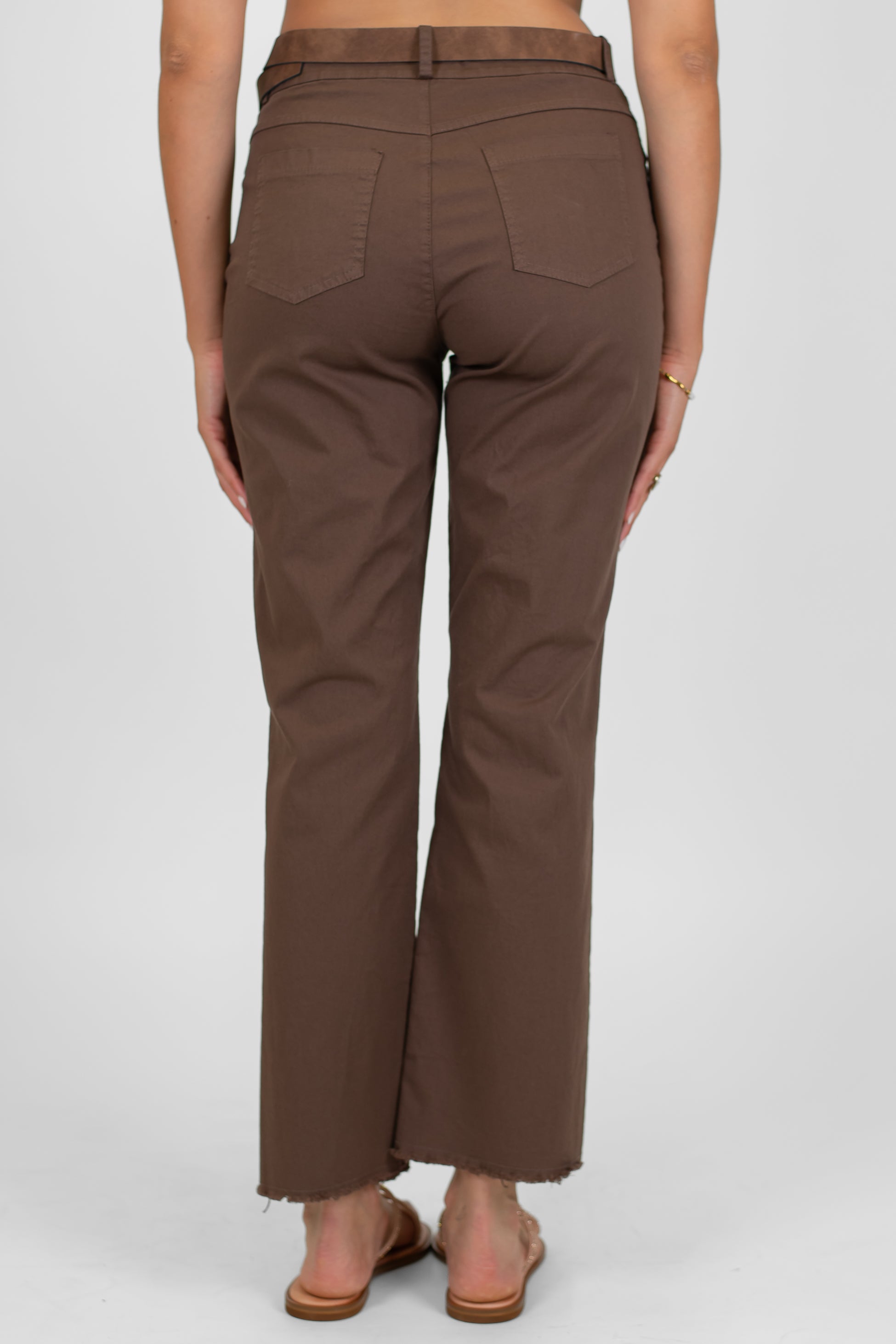 Tensione in - Pantalone regular in cotone sfrangiato sul fondo