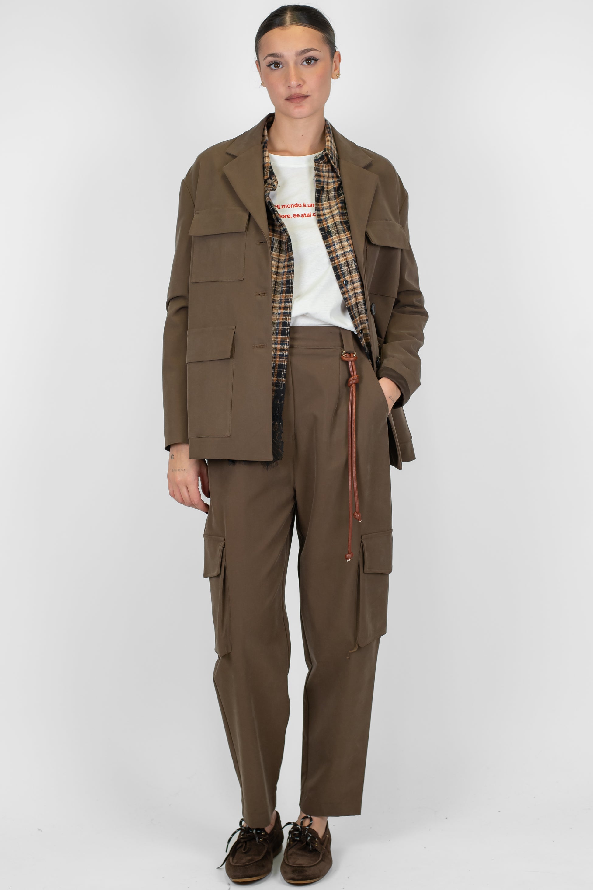 Maryley - Pantalone cargo con dettaglio laccio in pelle