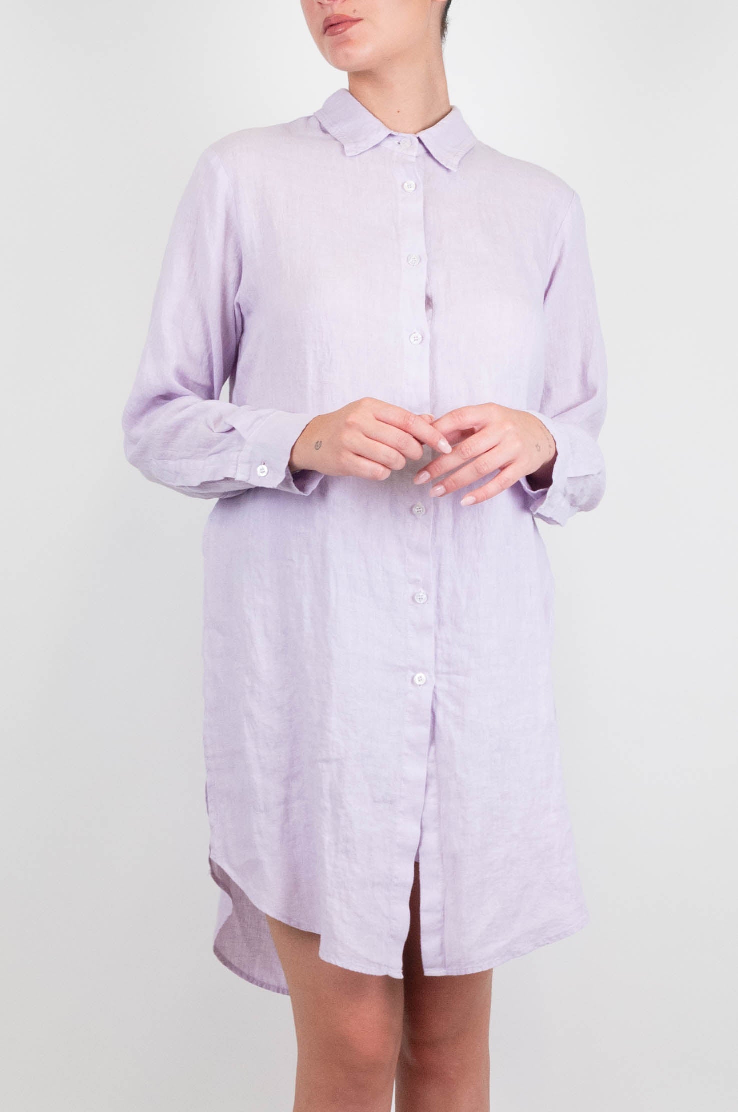 Tensione in - Camicione in puro lino con spacchi laterali