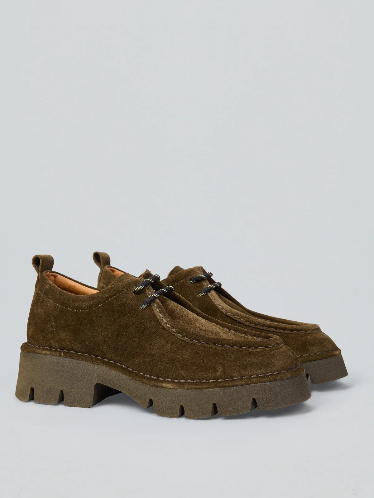Ovyè - Stringata in suede