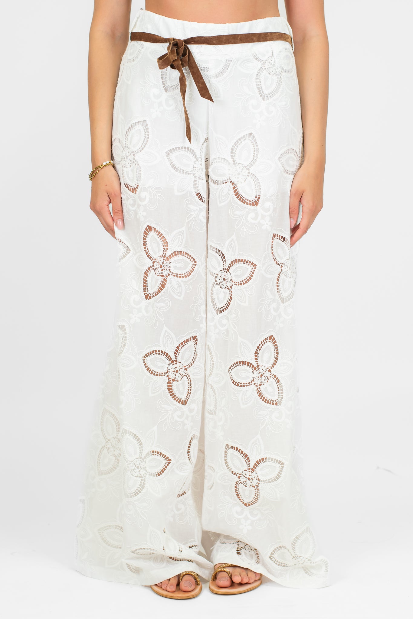 Motel - Patalone palazzo con ricami in pizzo sangallo e chiusura con zip sul retro