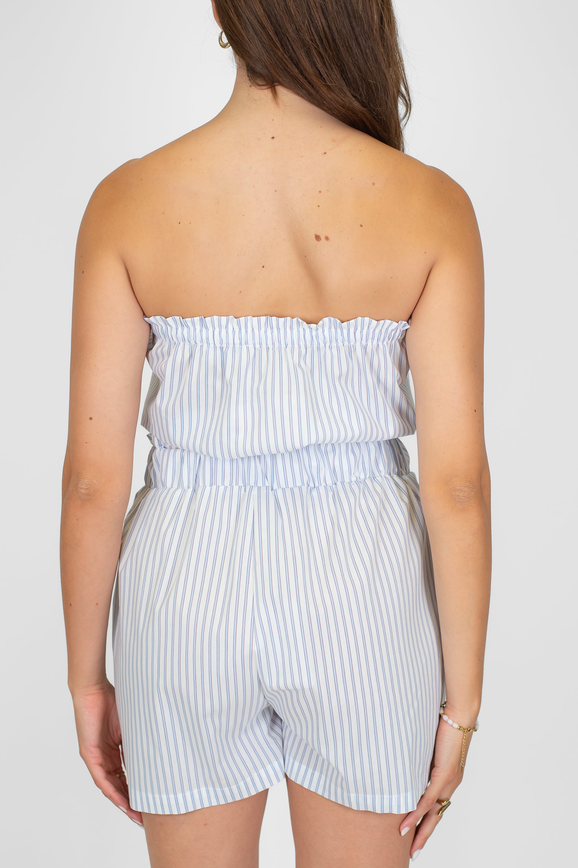 Motel - Coordinato tre pezzi fantasia a righe in cotone composto da camicia, top e shorts