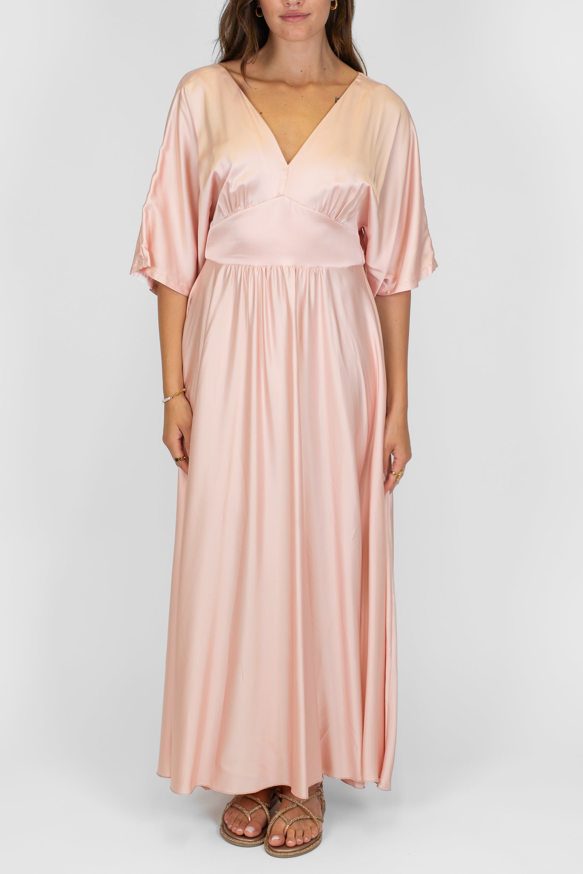 Tensione in - Abito lungo mezzamanica in viscosa con scollo a V ed allaccio sul retro