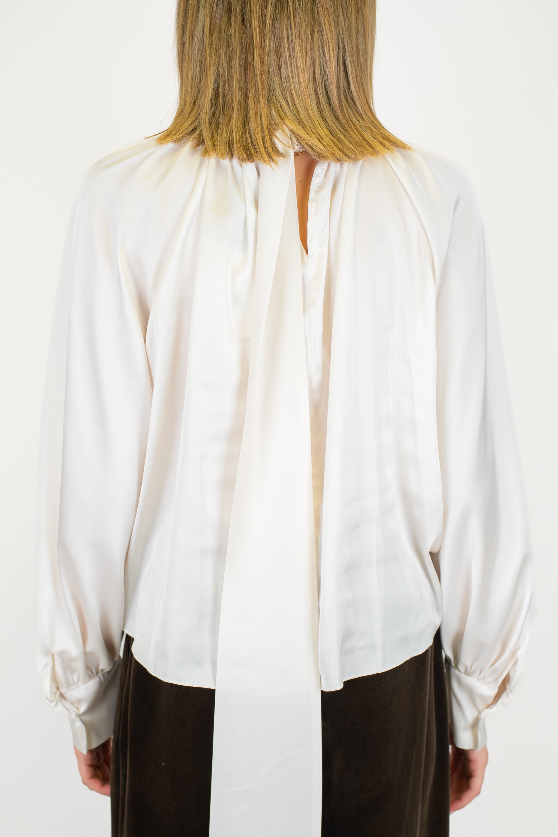 Haveone - Camicia in satin con fiocco al collo