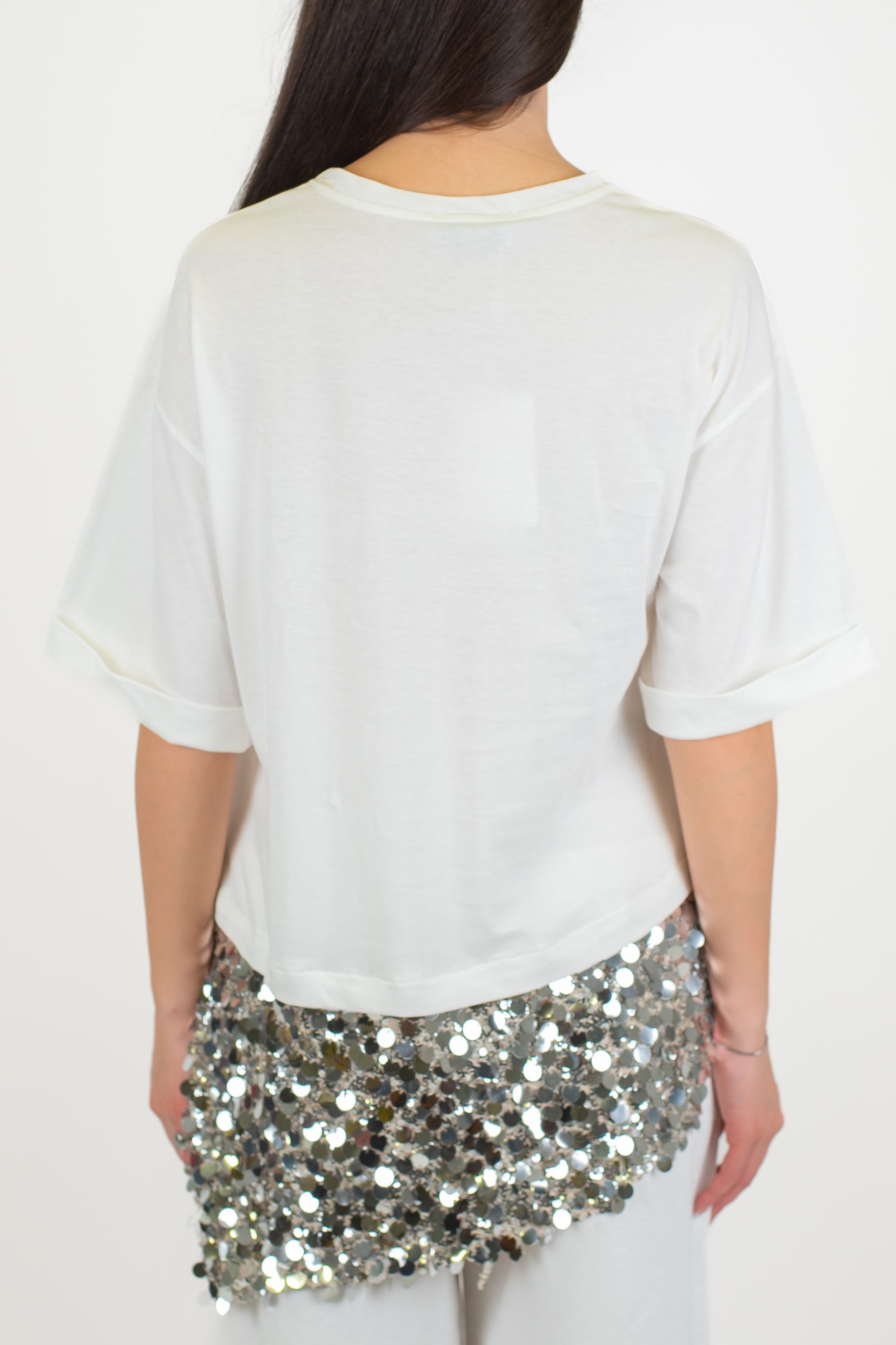 Motel - T-shirt over con estensione asimmetrica in paillettes