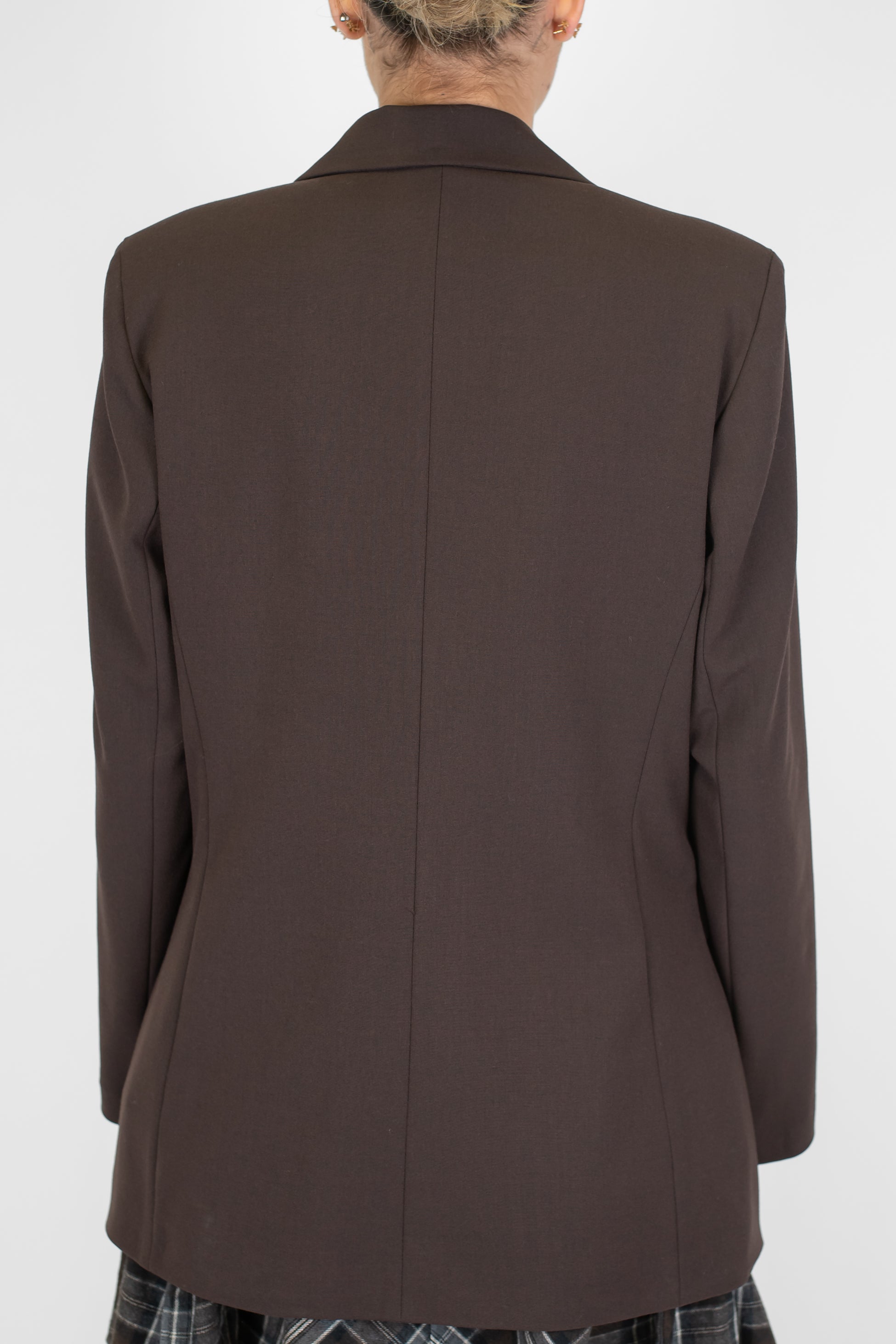 Tensione in - Giacca monopetto con spilla