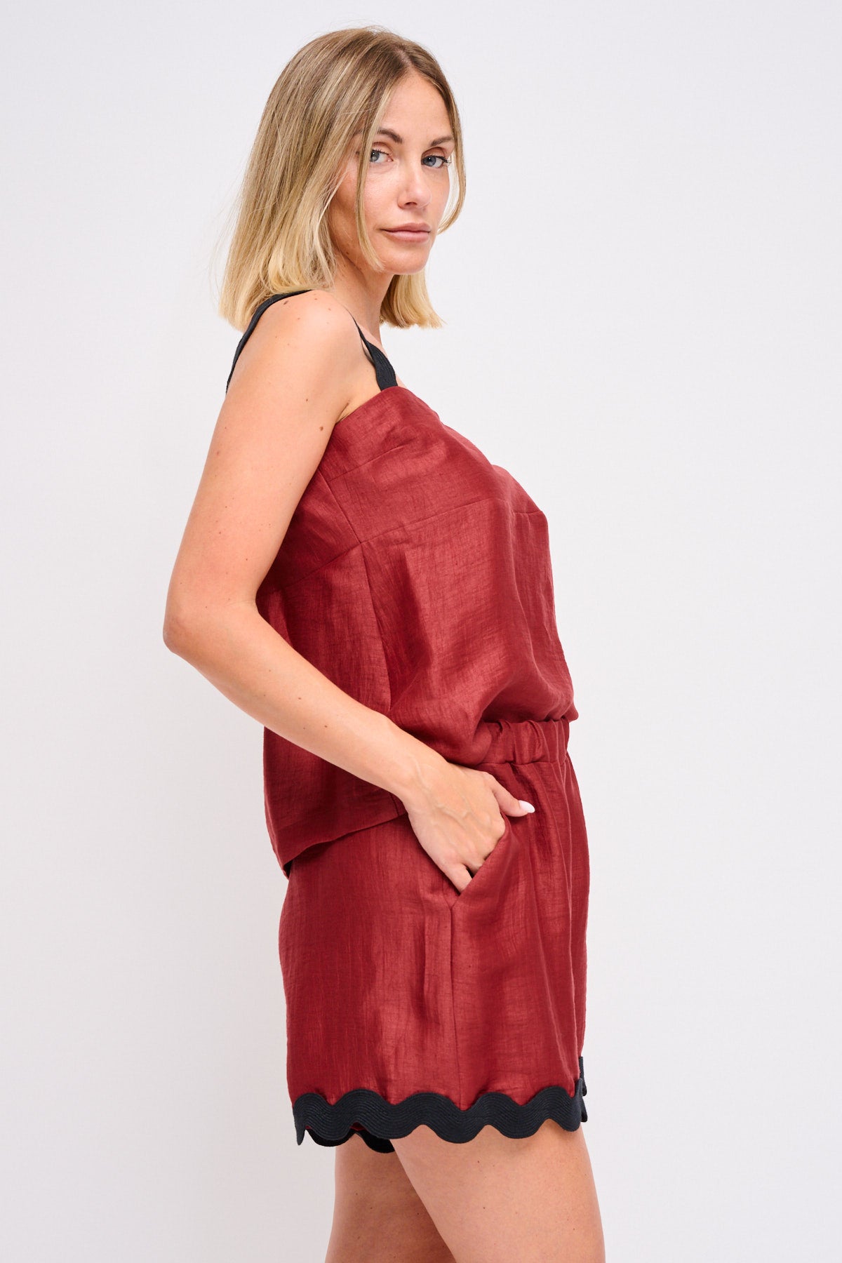 Maryley - Coordinato top e short in lino con profilo a contrasto