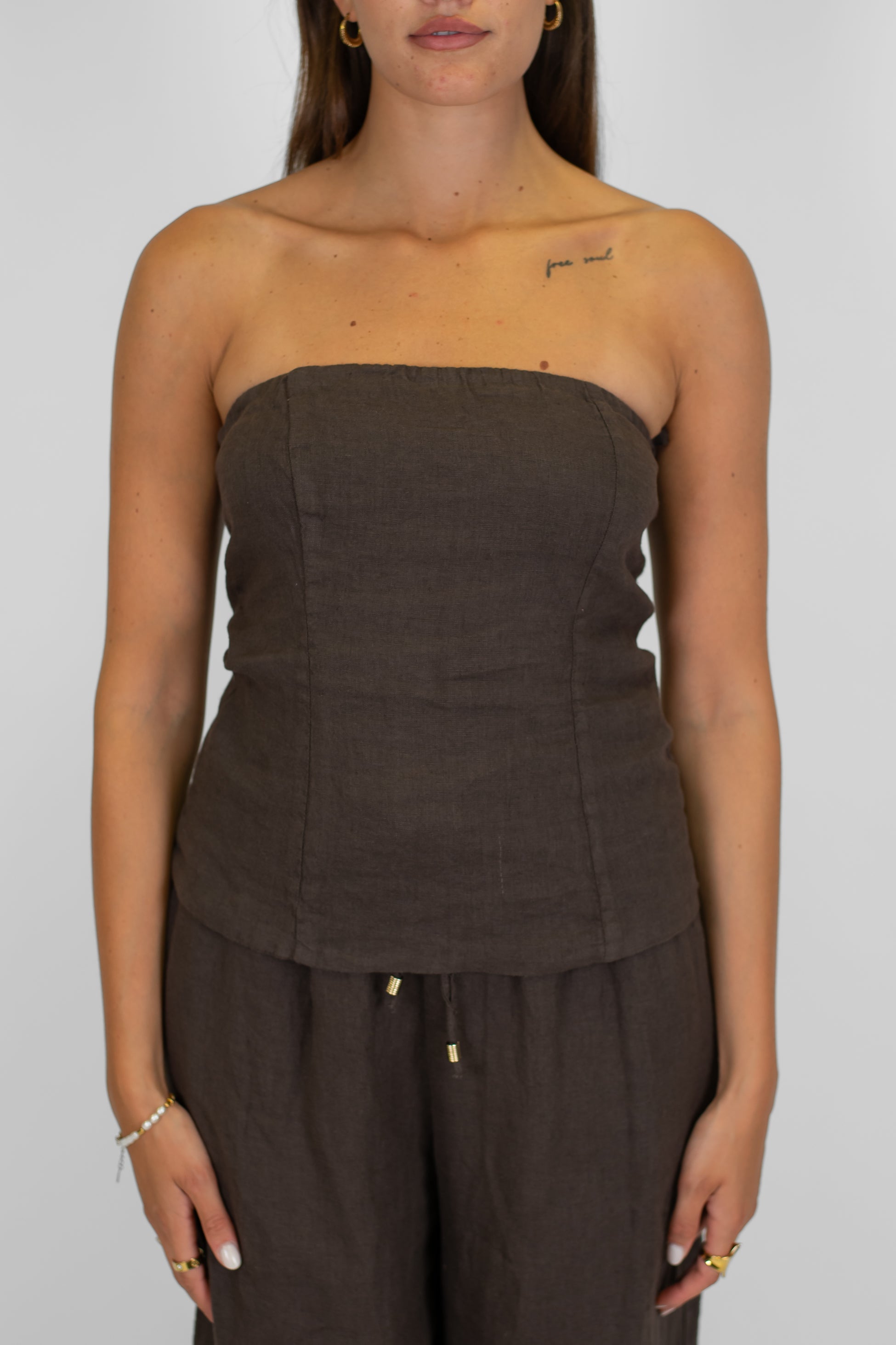 Tensione in - Top a fascia in puro lino