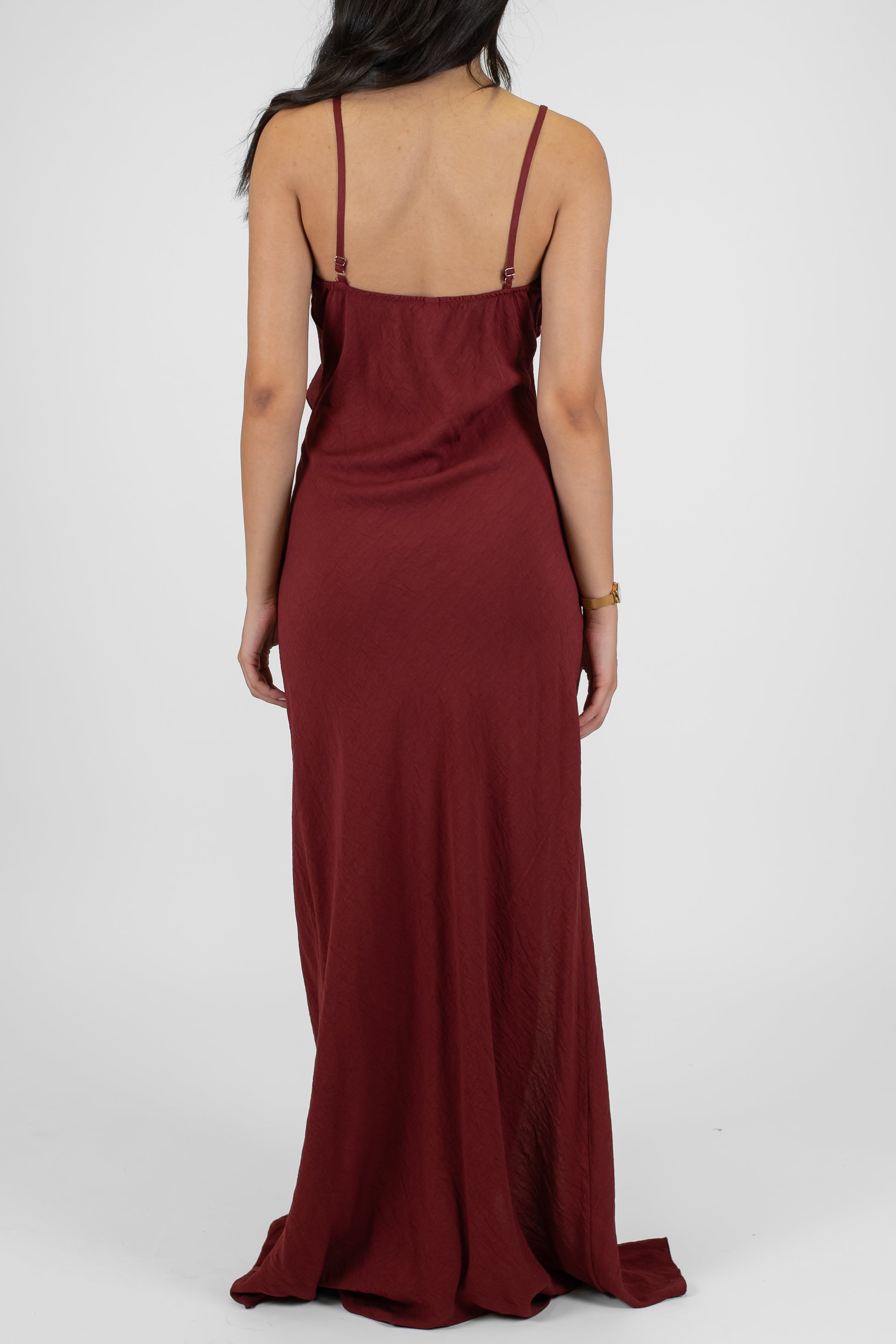 Tensione in - Abito lungo scollo a cuore e rouches in viscosa con spacco laterale