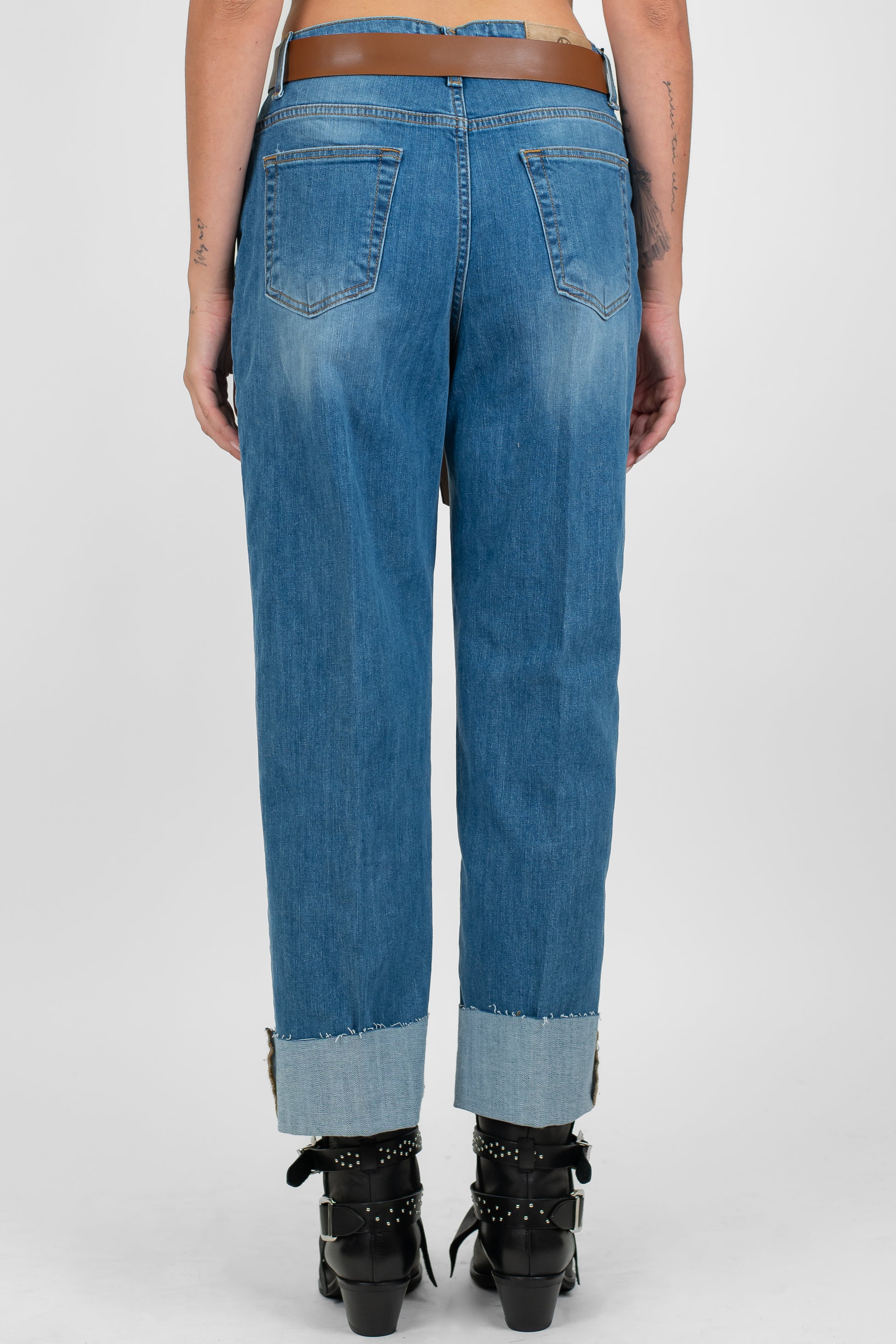 Haveone - Pantalone regular lavaggio medio modello Mandy con risvolto ampio sul fondo