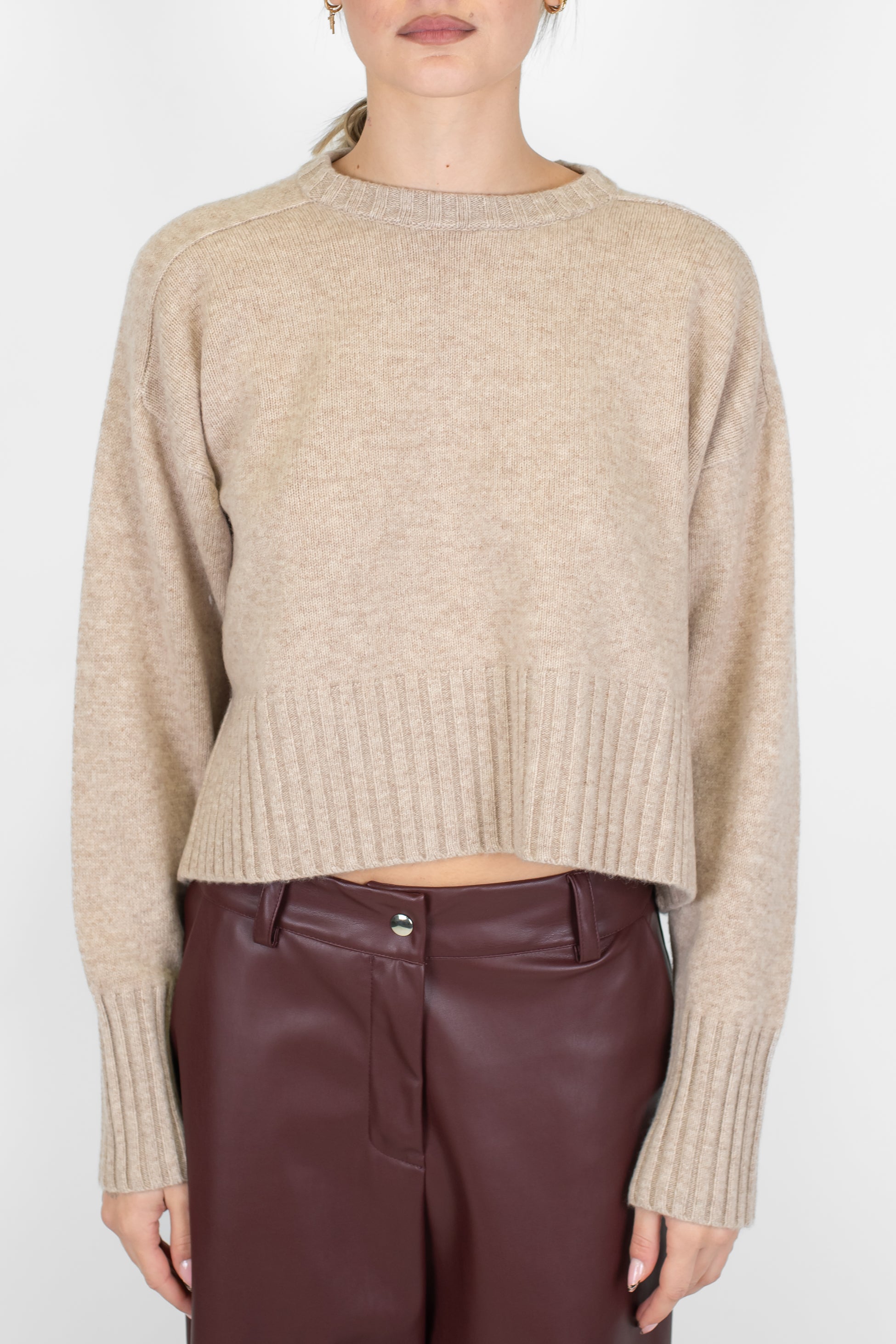 Tensione in - Maglia girocollo in pura lana