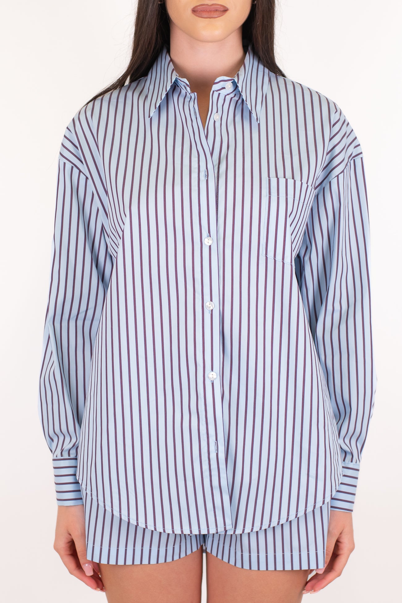 Tensione in - Camicia over fantasia a righe con taschino