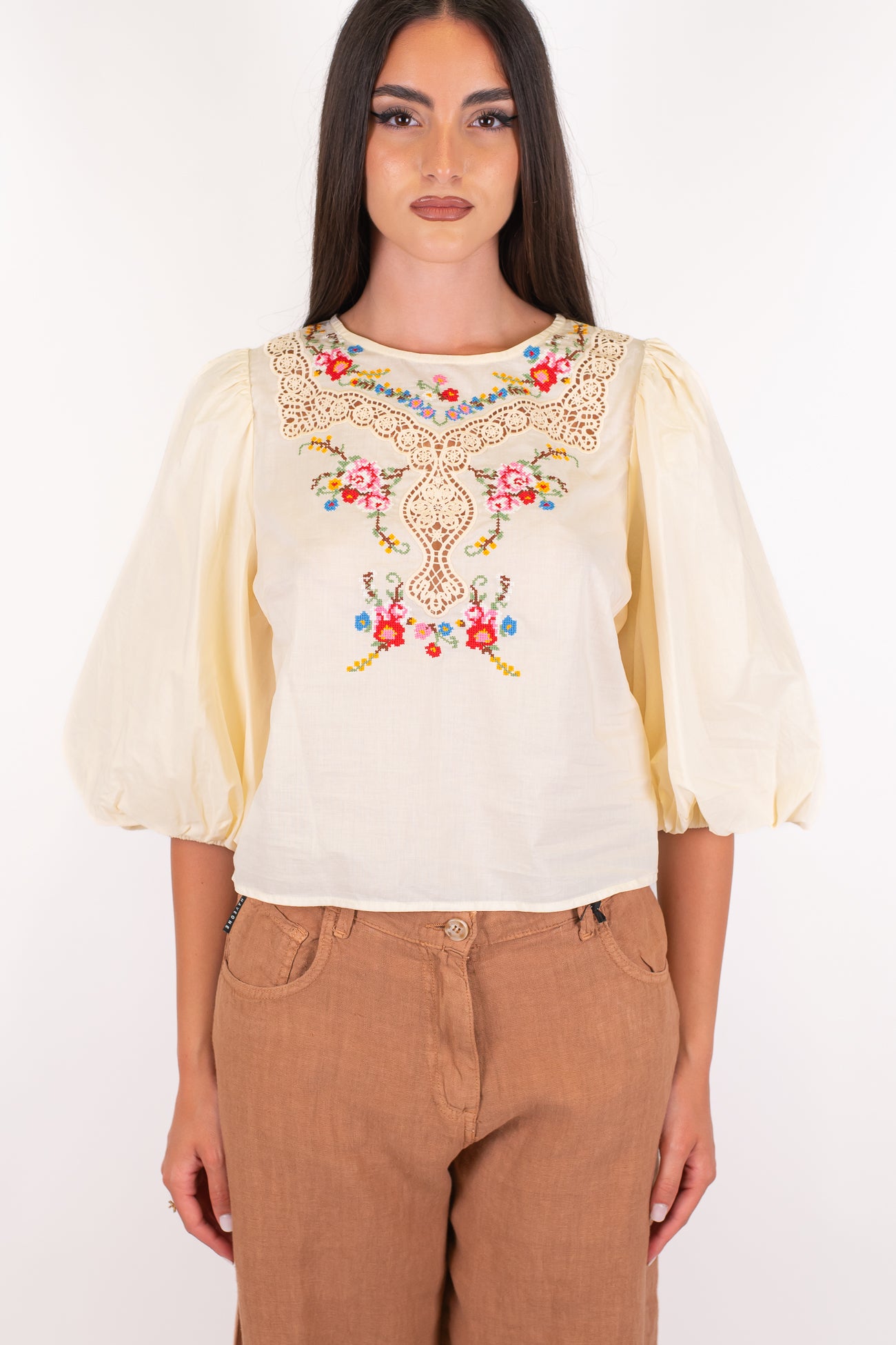 Dixie - Blusa fantasia floreale in mussola di cotone con manica tre qaurti a sbuffo