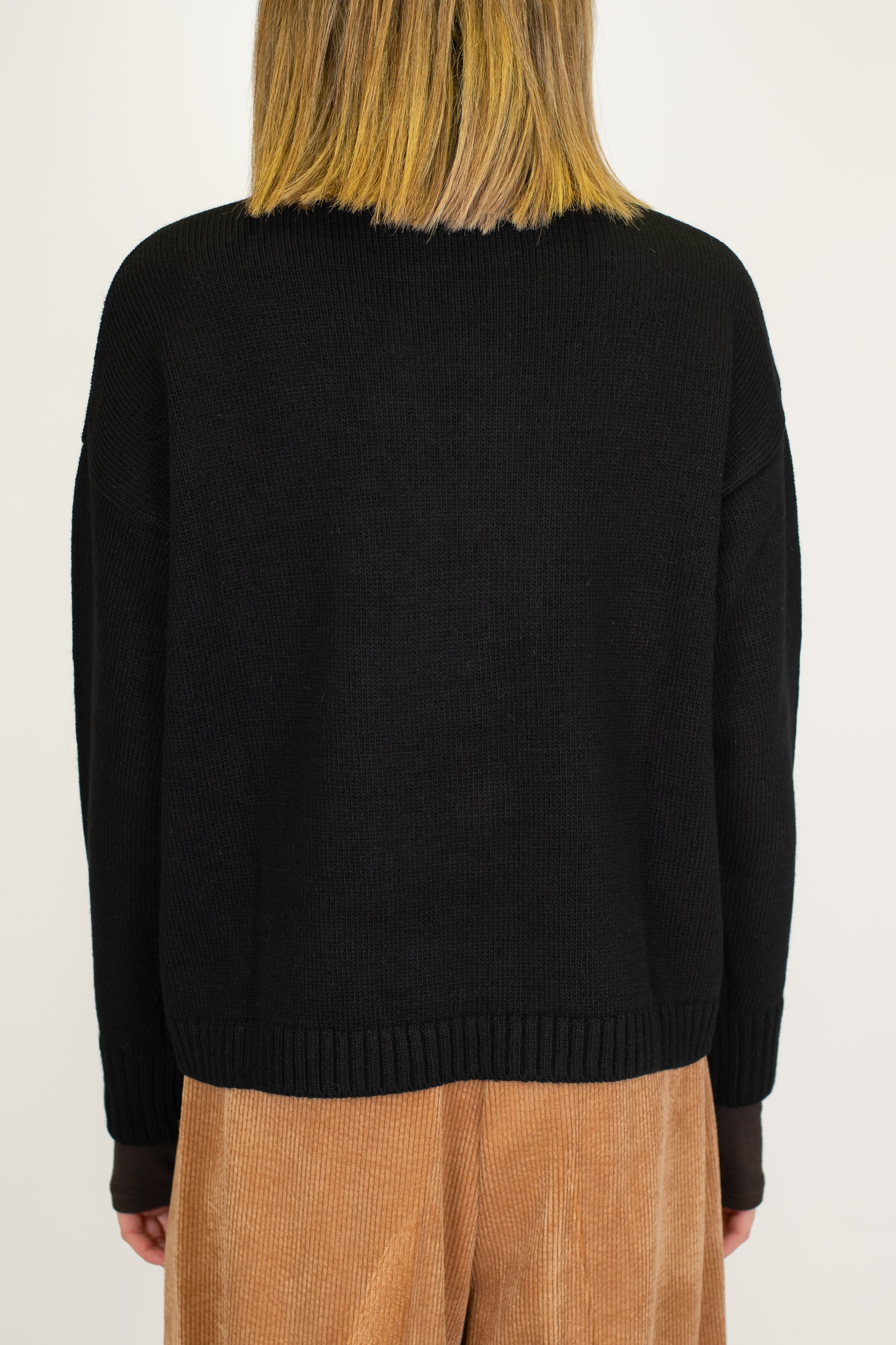 Tensione in - Maglia con orsetto in misto lana