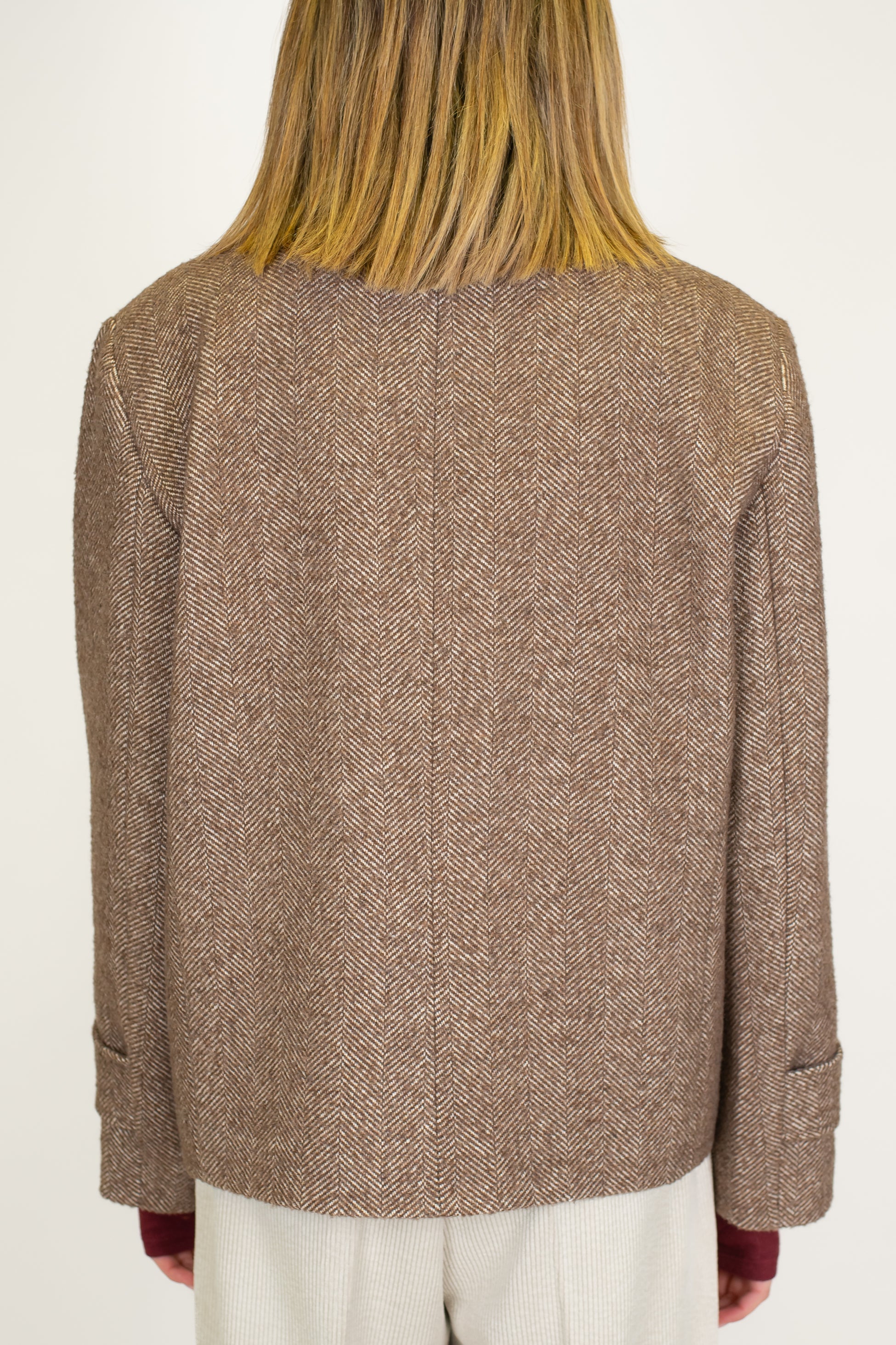 Tensione in - Cappotto corto doppiopetto fantasia spigata in misto lana