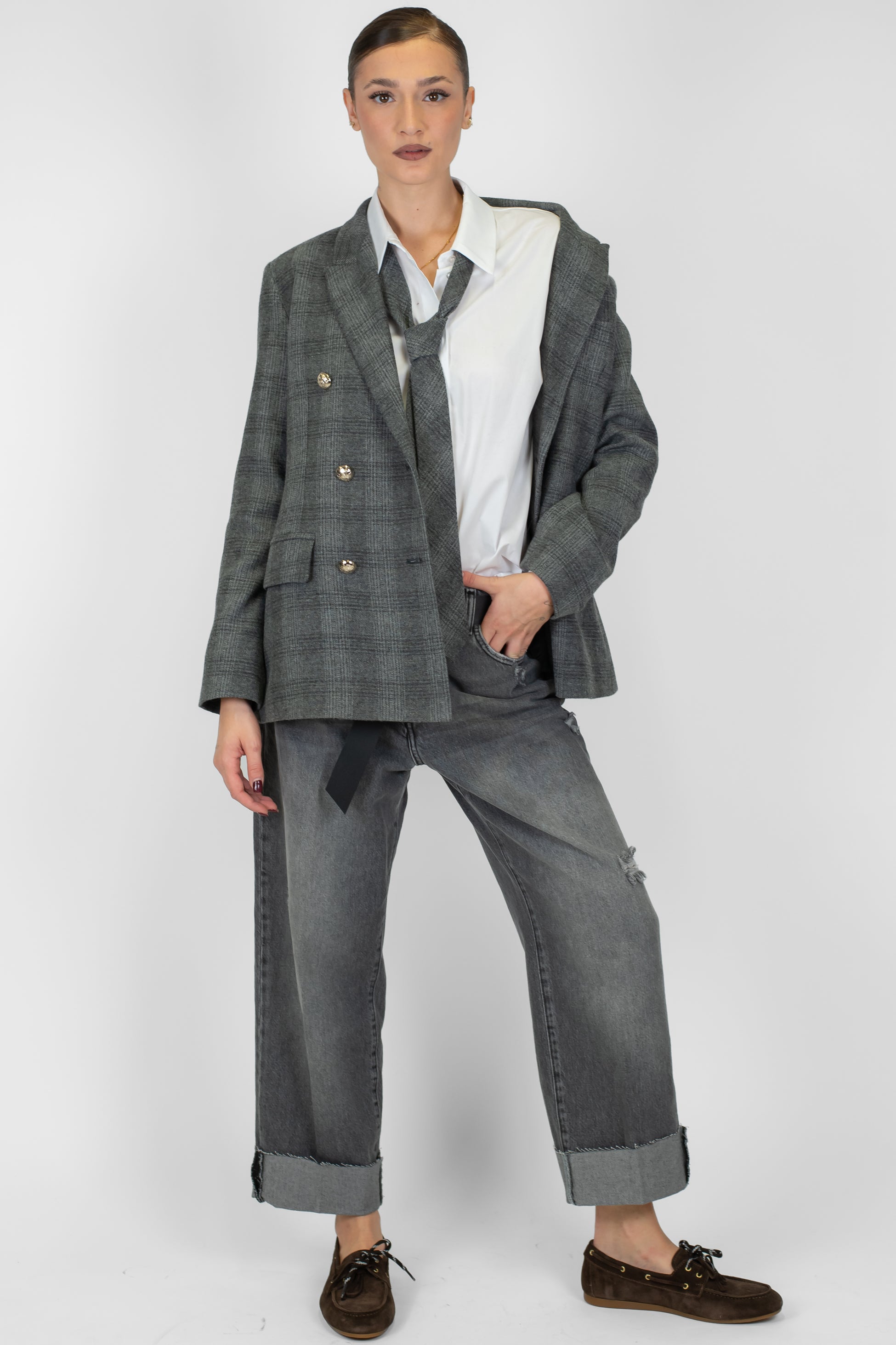 Tensione in - Giacca doppiopetto fantasia check in misto lana con cravatta tramata