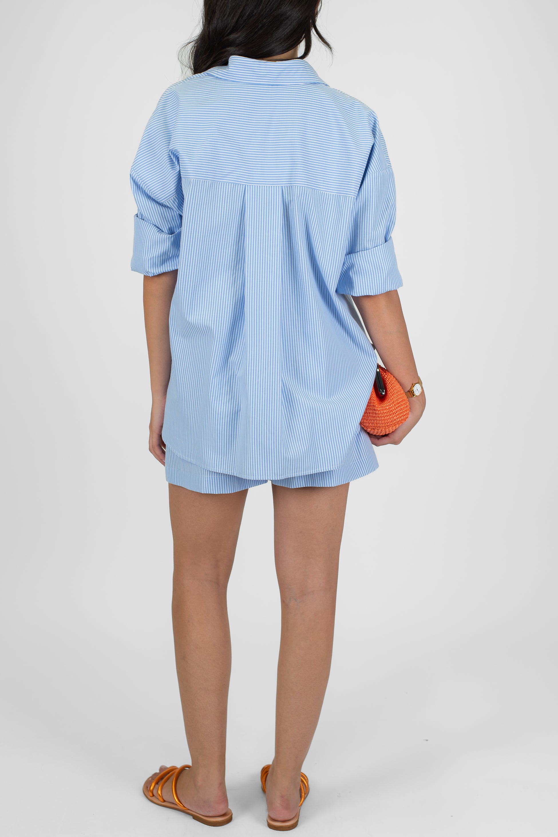 Tensione in - Coordinato camicia e shorts fantasia righe strette con coulisse