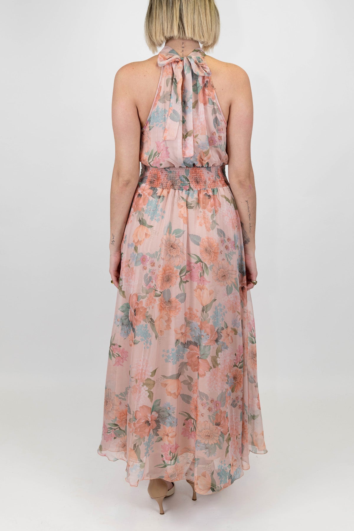 Tensione in - Abito lungo fantasia floreale con scollo all'americana ed elastico in vita