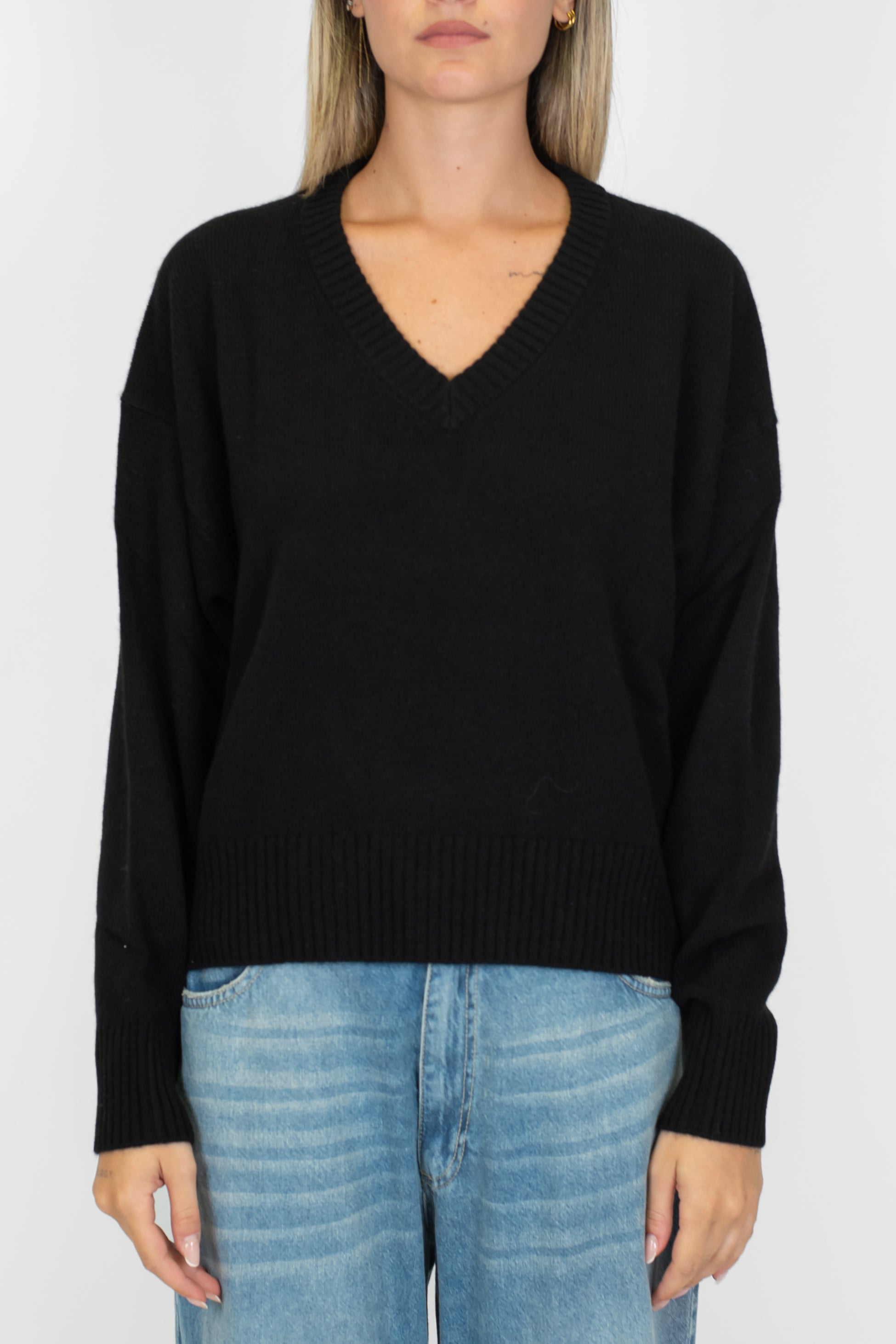 Tensione in - Maglia scollo a V in puro cashmere