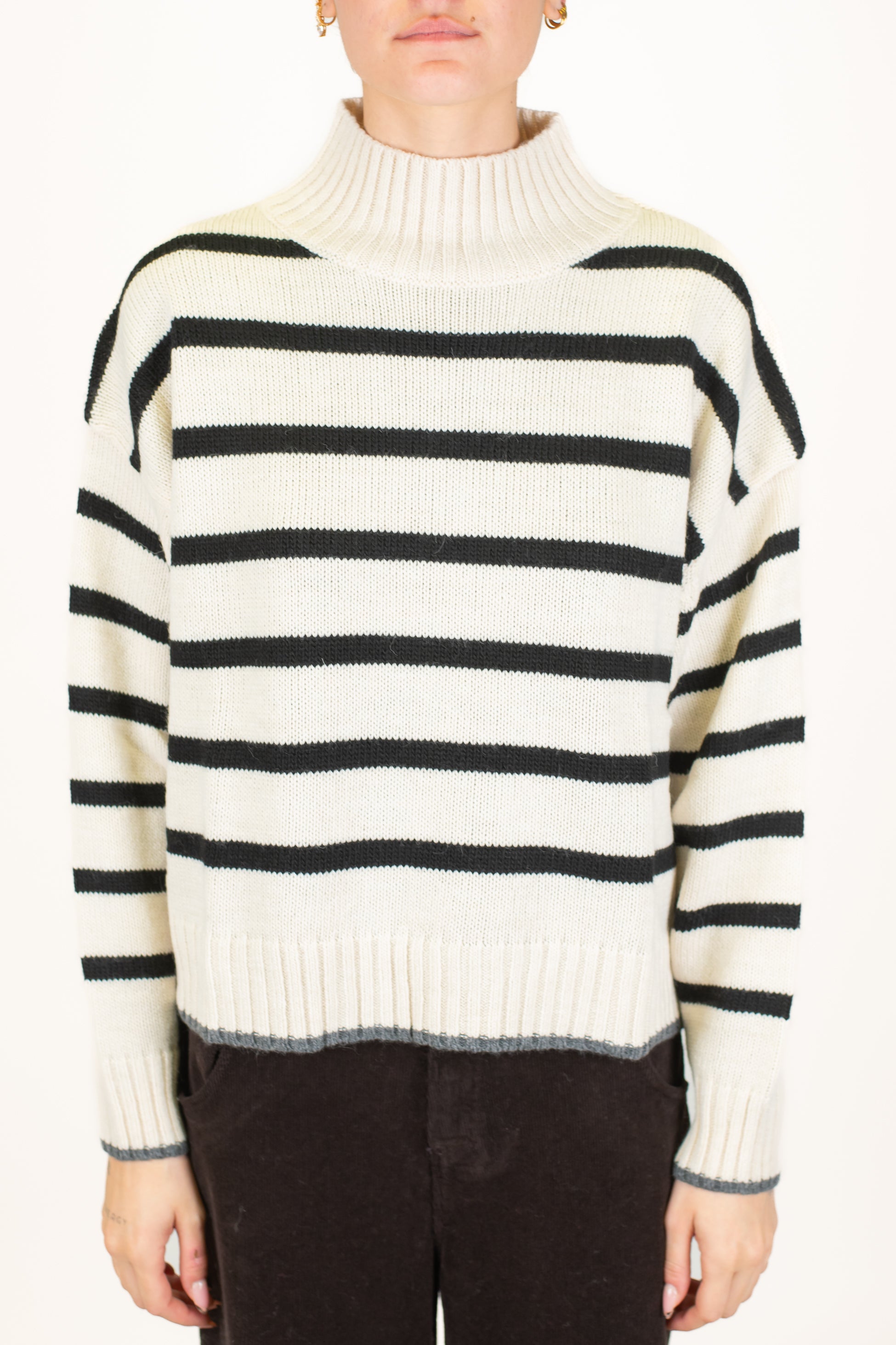 Motel - Lupetto fantasia a righe in misto lana con fondo a contrasto