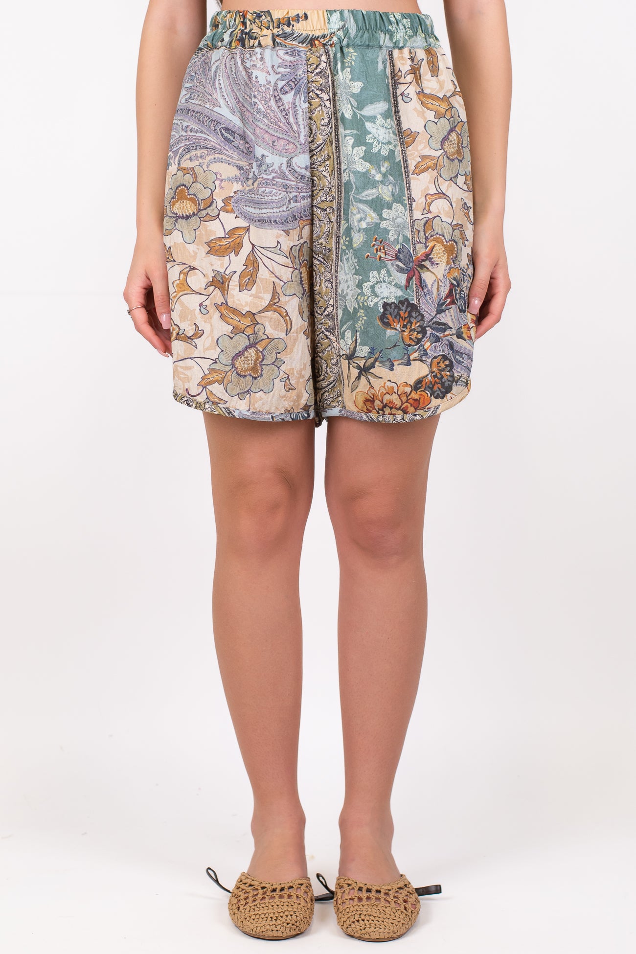 Dixie - Shorts fantasia floreale in viscosa leggera con elastico in vita