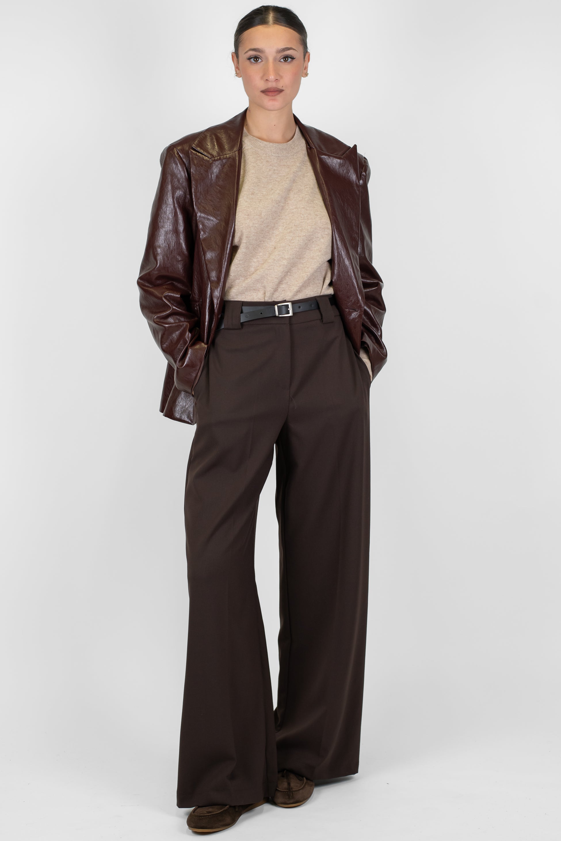 Tensione in - Pantalone palazzo con elastico sul retro