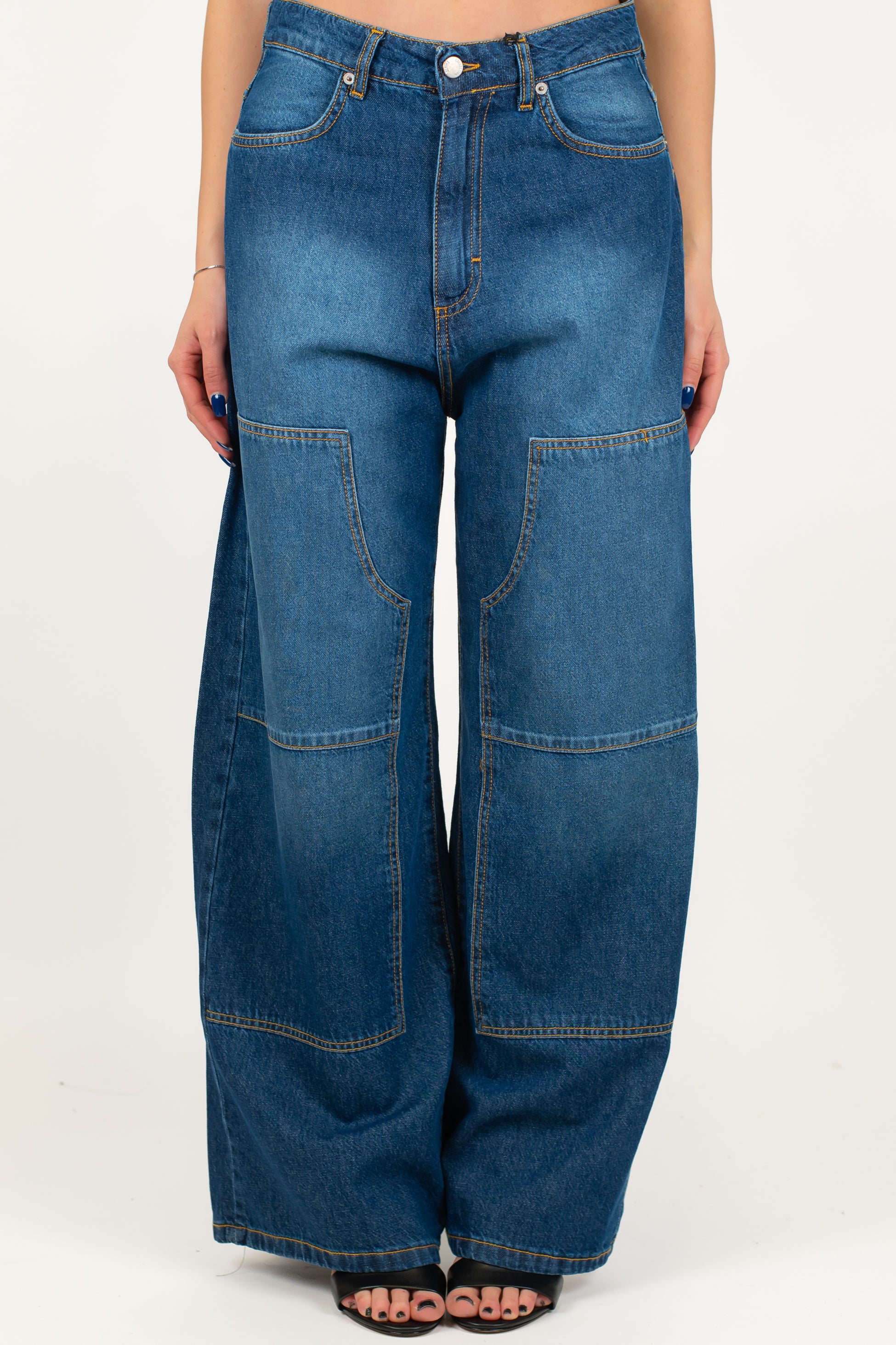 Tensione in - Jeans palazzo lavaggio intermedio modello Giusi