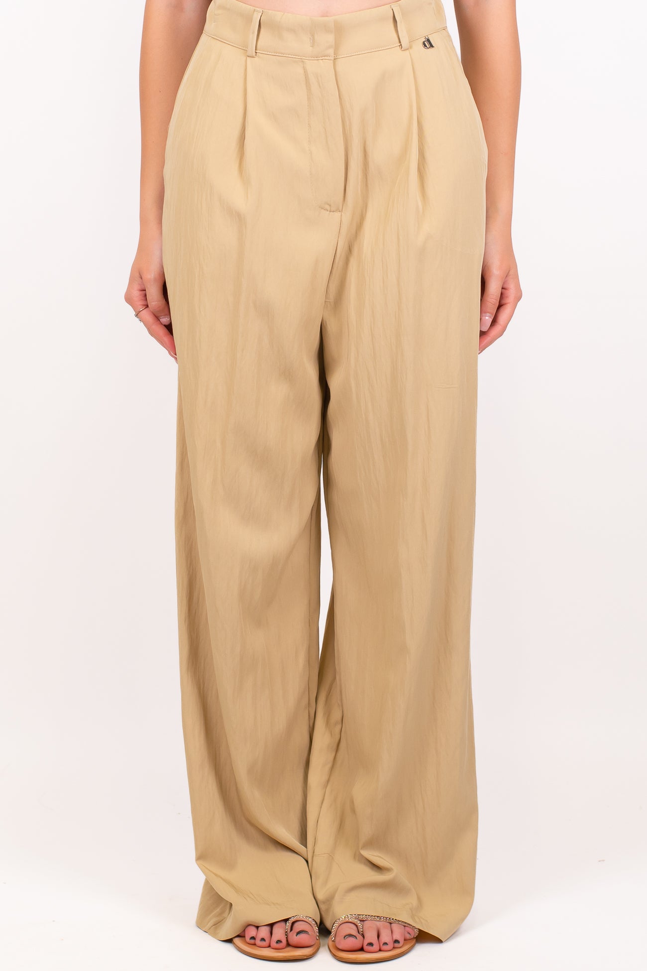 Dixie - Coordinato con giacca giromaniche con chiusura asimmetrica alta e pantalone palazzo con pinces