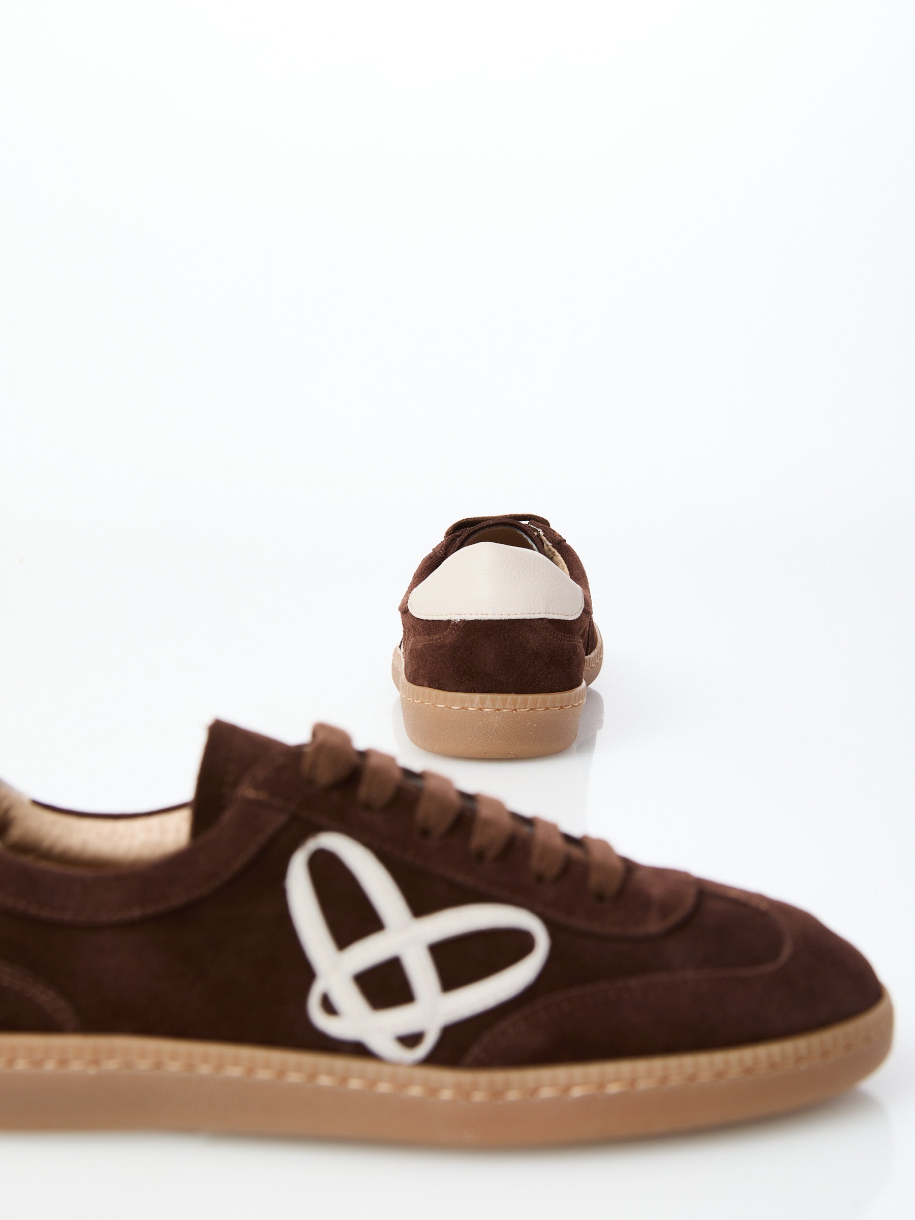 Ovyé - Sneakers tinta unita in camoscio