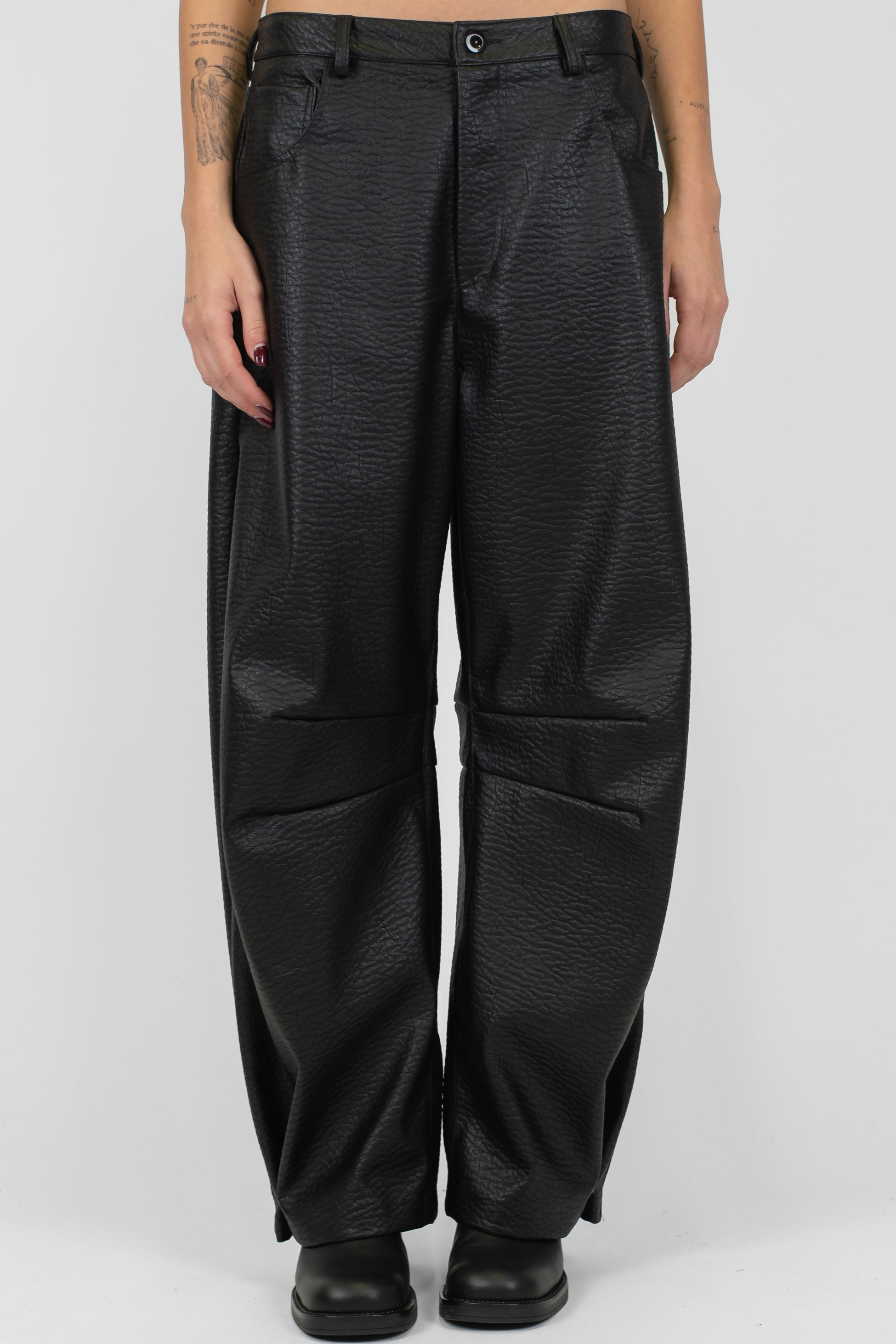 Motel - Pantalone balloon in ecopelle martellata