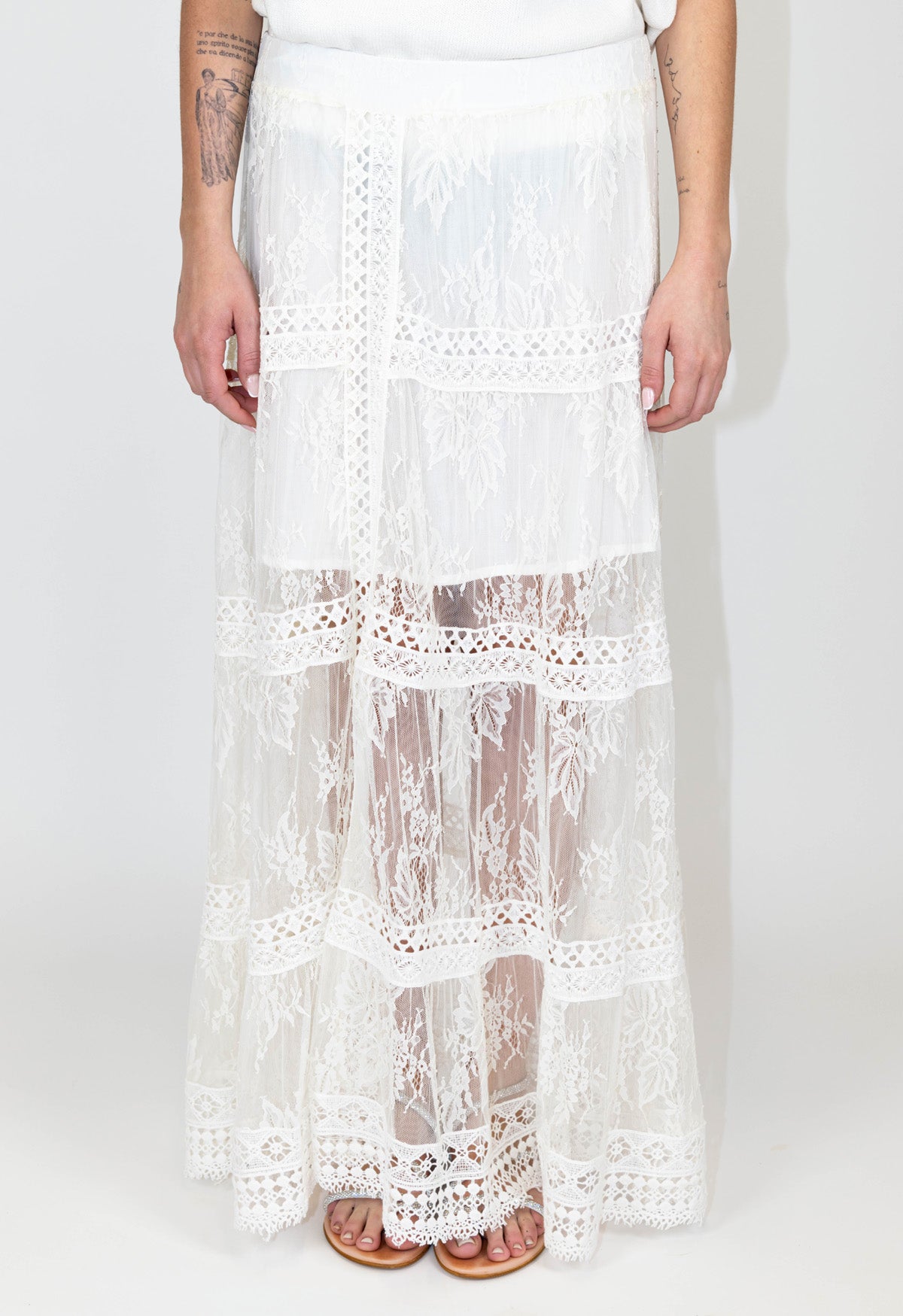 Motel - Gonna in pizzo e dettagli crochet con elastico in vita