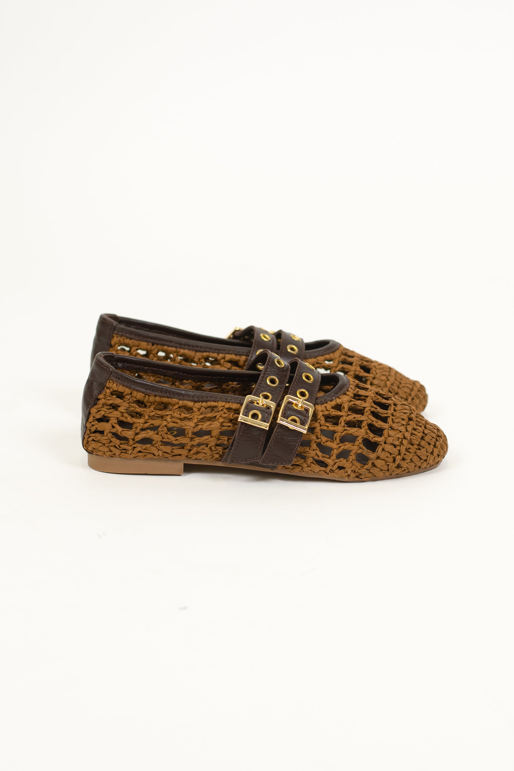 Ovyé - Ballerina in rafia con doppio cinturino e inserti sul retro in pelle
