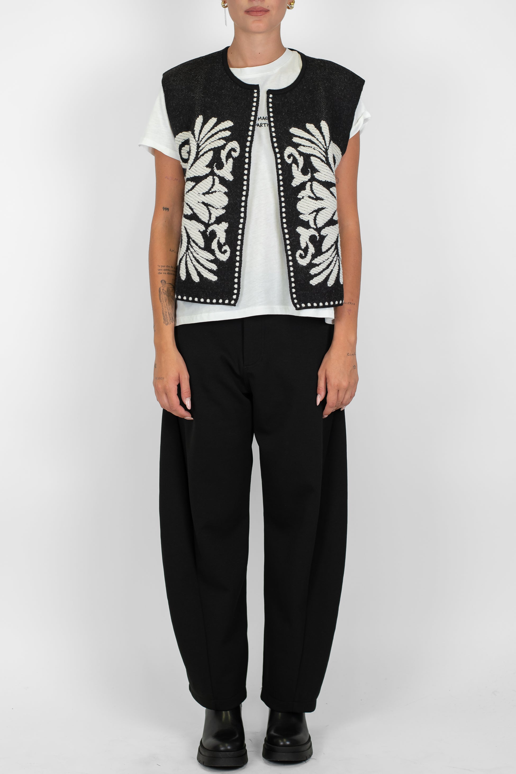 Tensione in - Pantalone balloon in tessuto felpato leggero