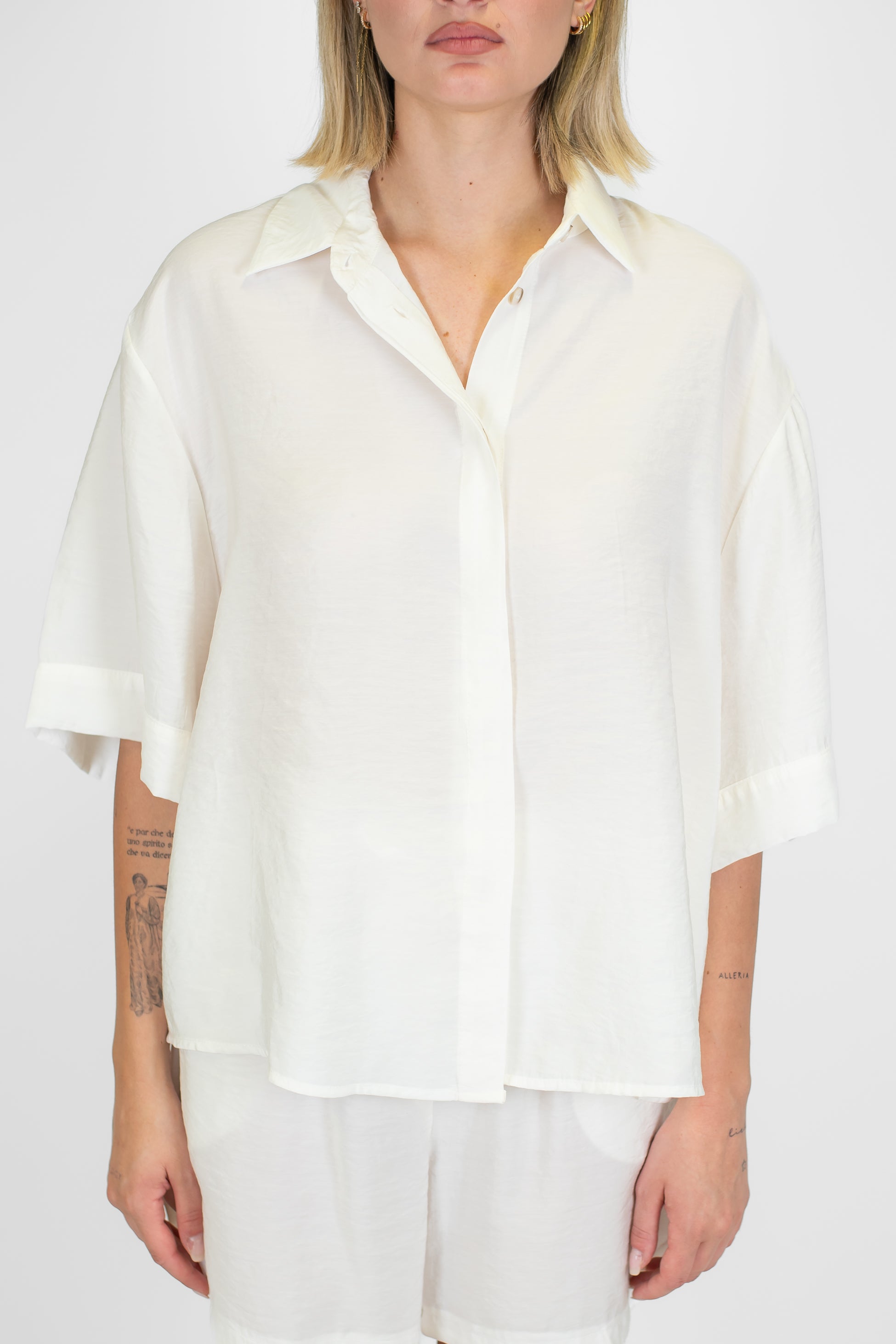 Motel - Coordinato in modal con camica mezzamanica e shorts con coulisse