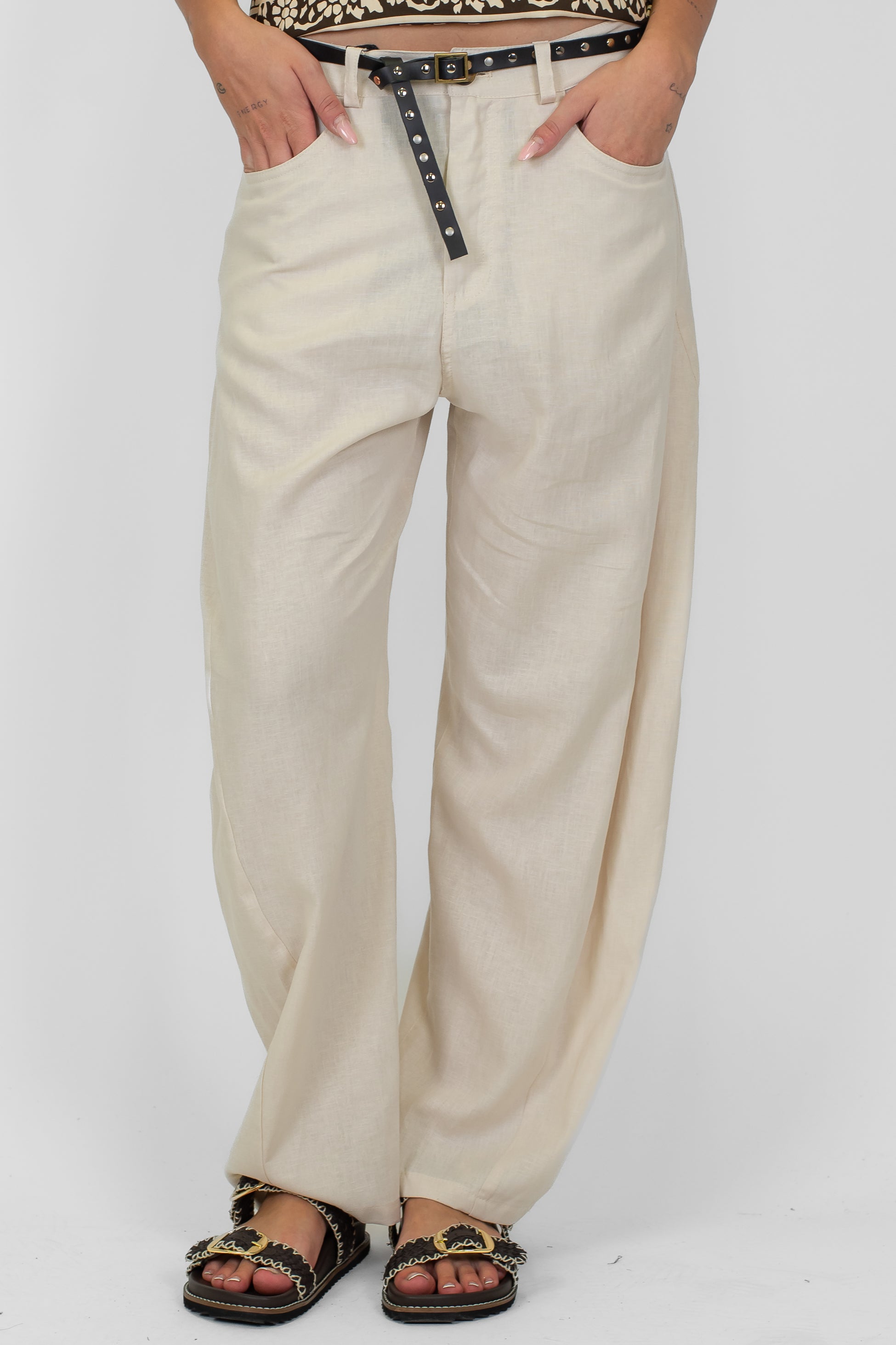 Tensione in - Pantalone balloon in viscosa/lino con cintura in vita