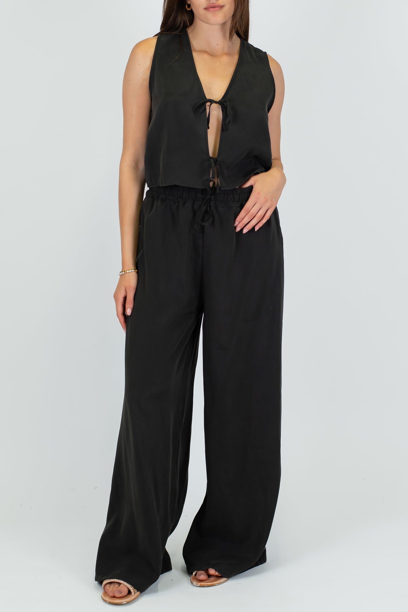 Haveone - Coordinato Gilet con lacci e pantalone palazzo in cupro