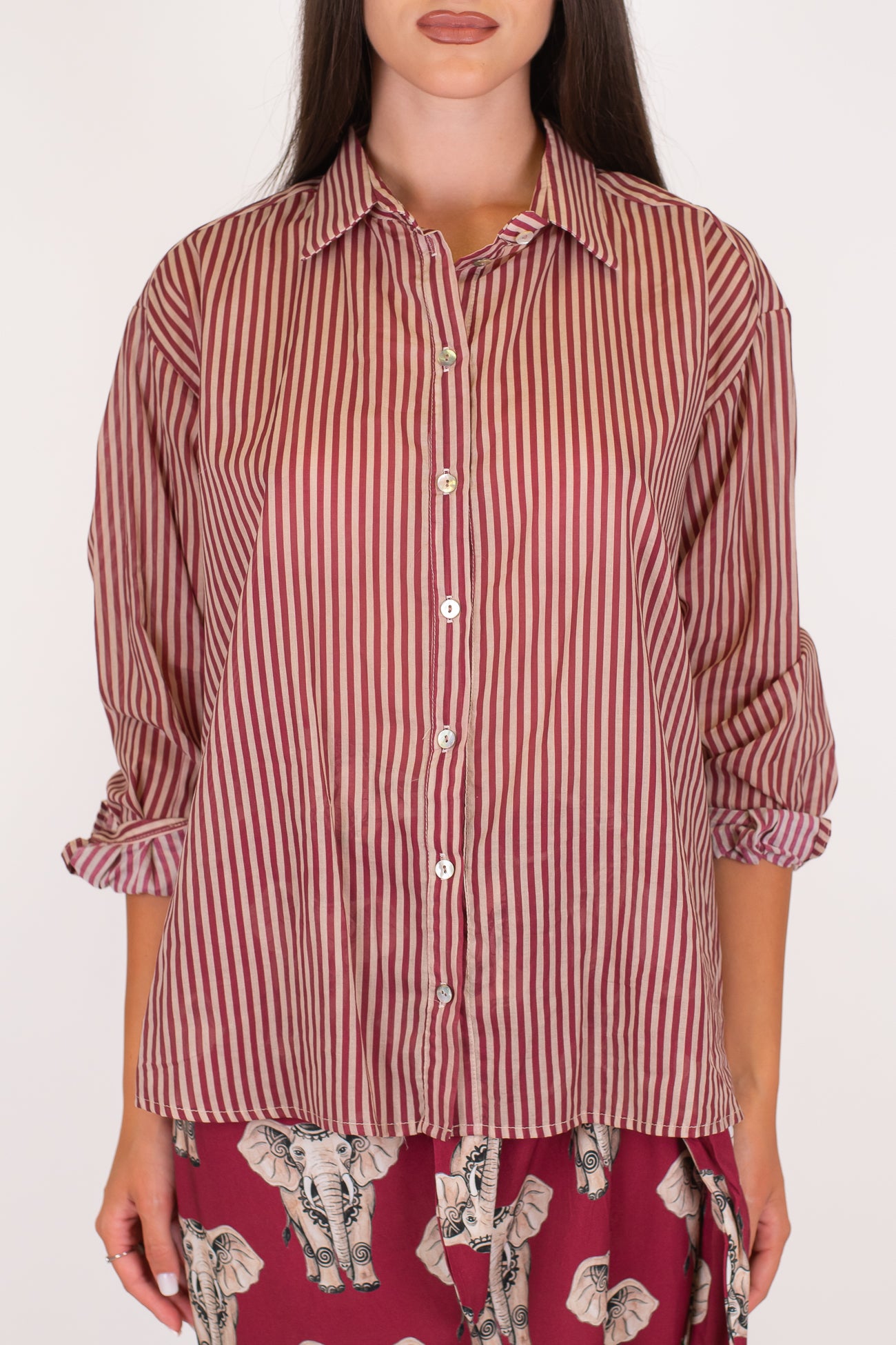 Tensione in - Camicia a righe in mussola di cotone