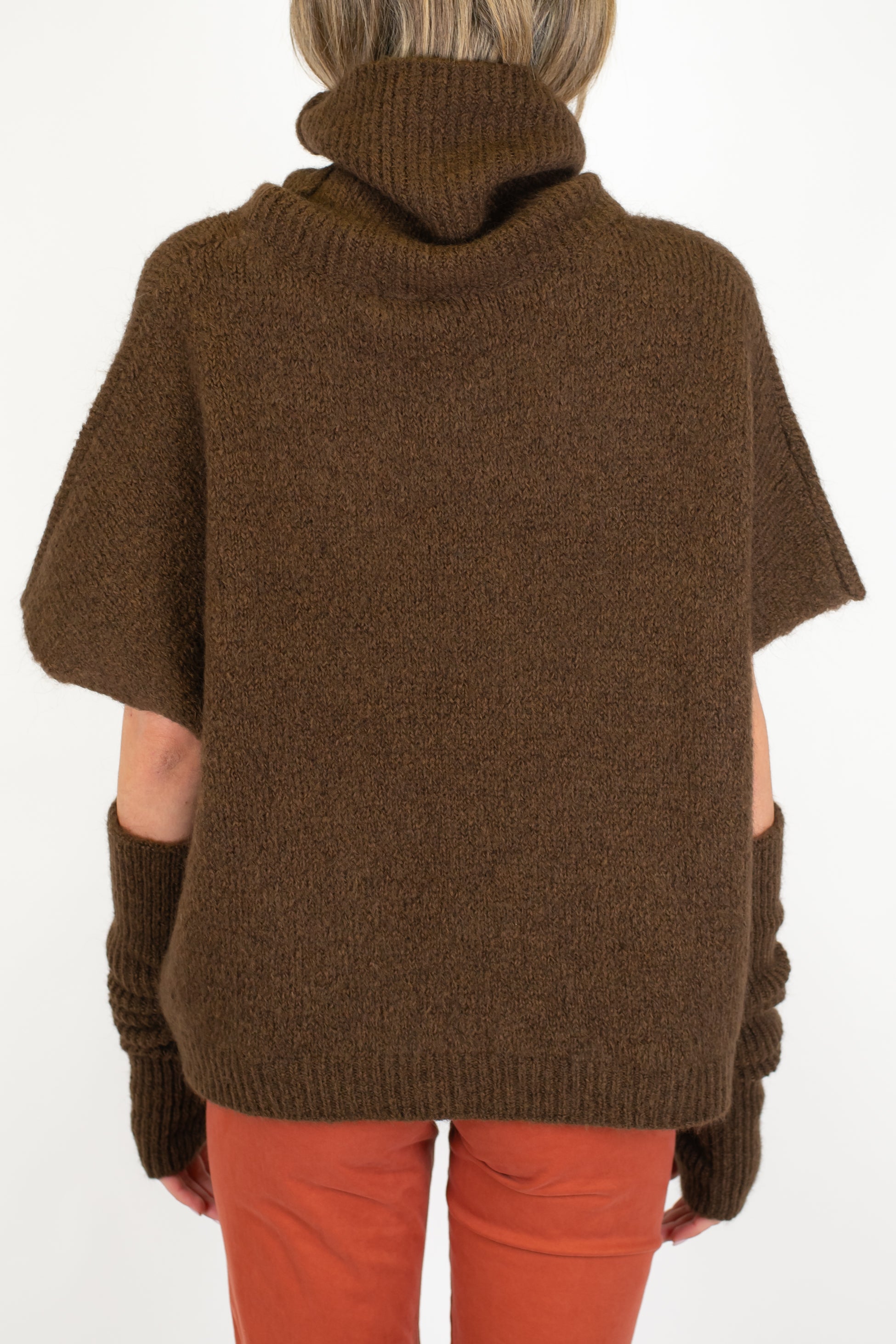 Motel - Dolcevita in misto lana con manicotti