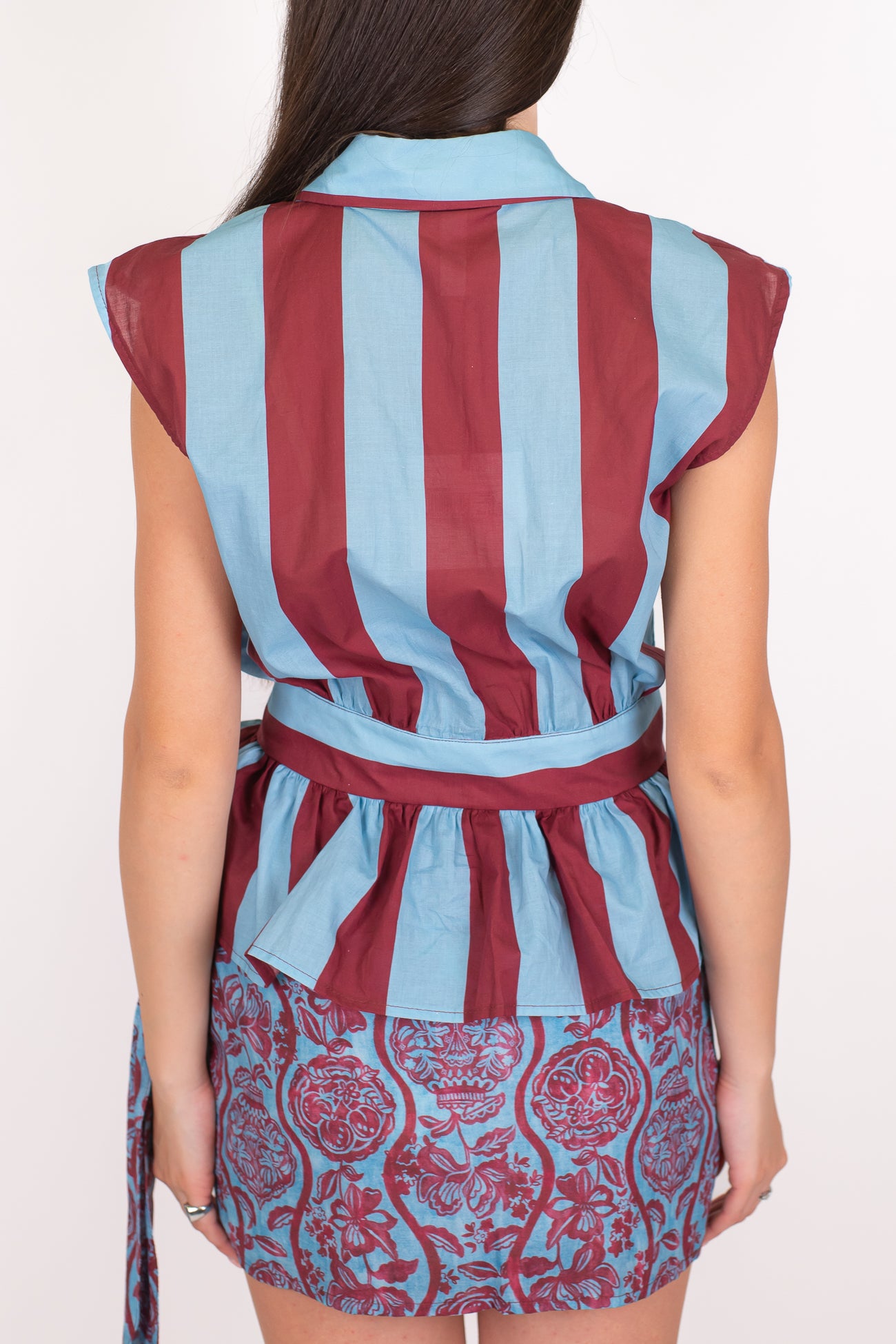 Tensione in - Camicia giromaniche fantasia astratta in cotone