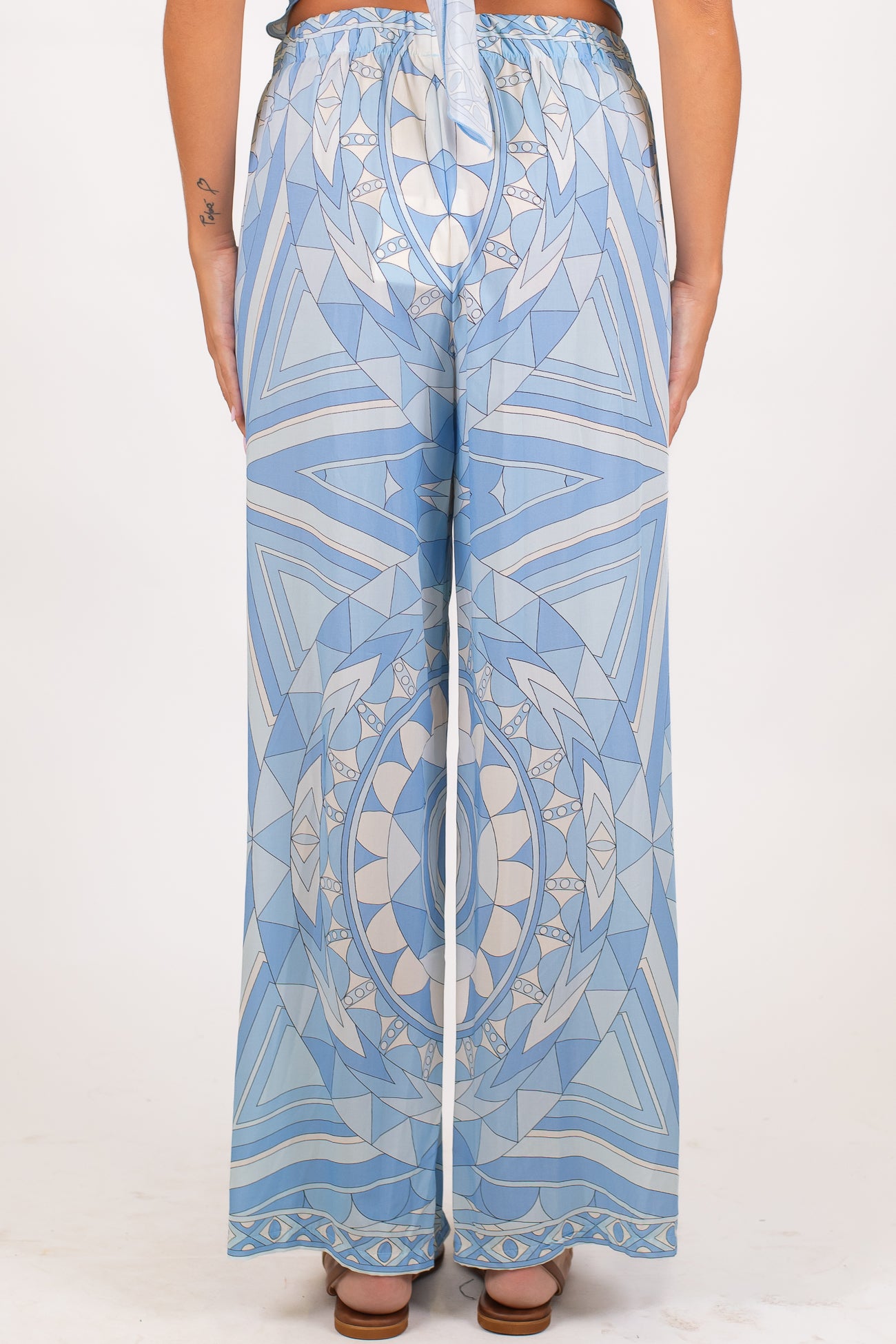 Tensione in - Coordinato fantasia in viscosa leggerta fascia e pantalone palazzo con elastico dietro