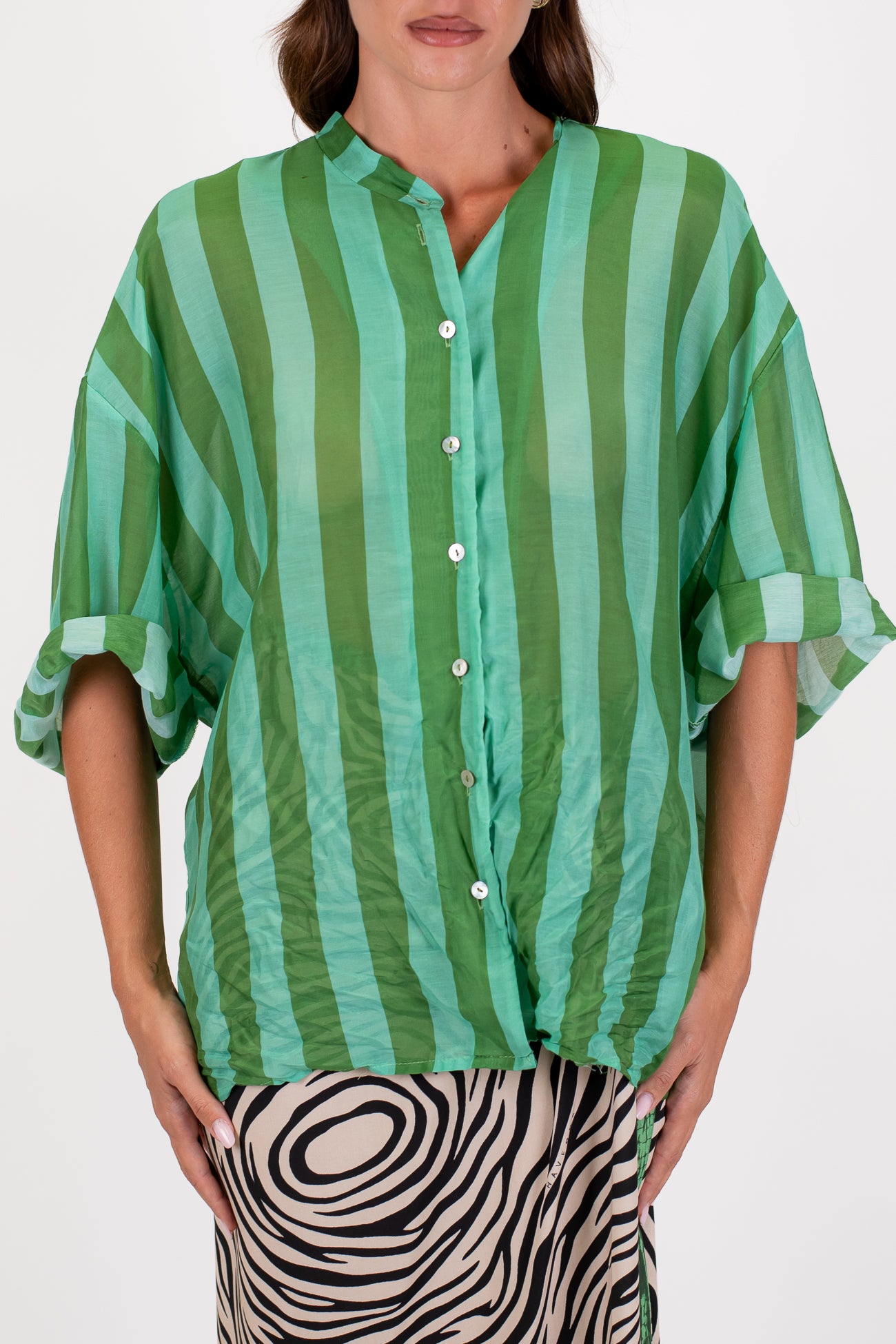 Tensione in - Camicia fantasia a righe in mussola di cotone e seta