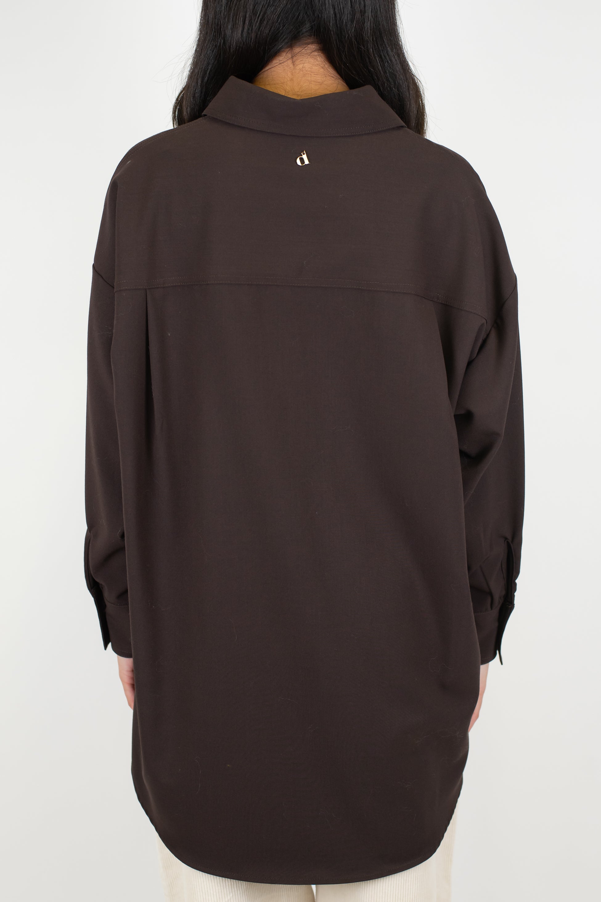 Dixie - Camicia over con tascone e asimmetria fronte-retro