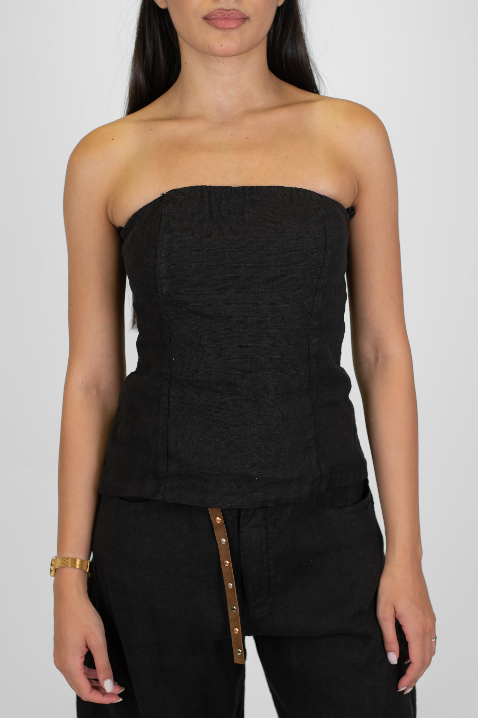 Tensione in - Top a fascia in puro lino