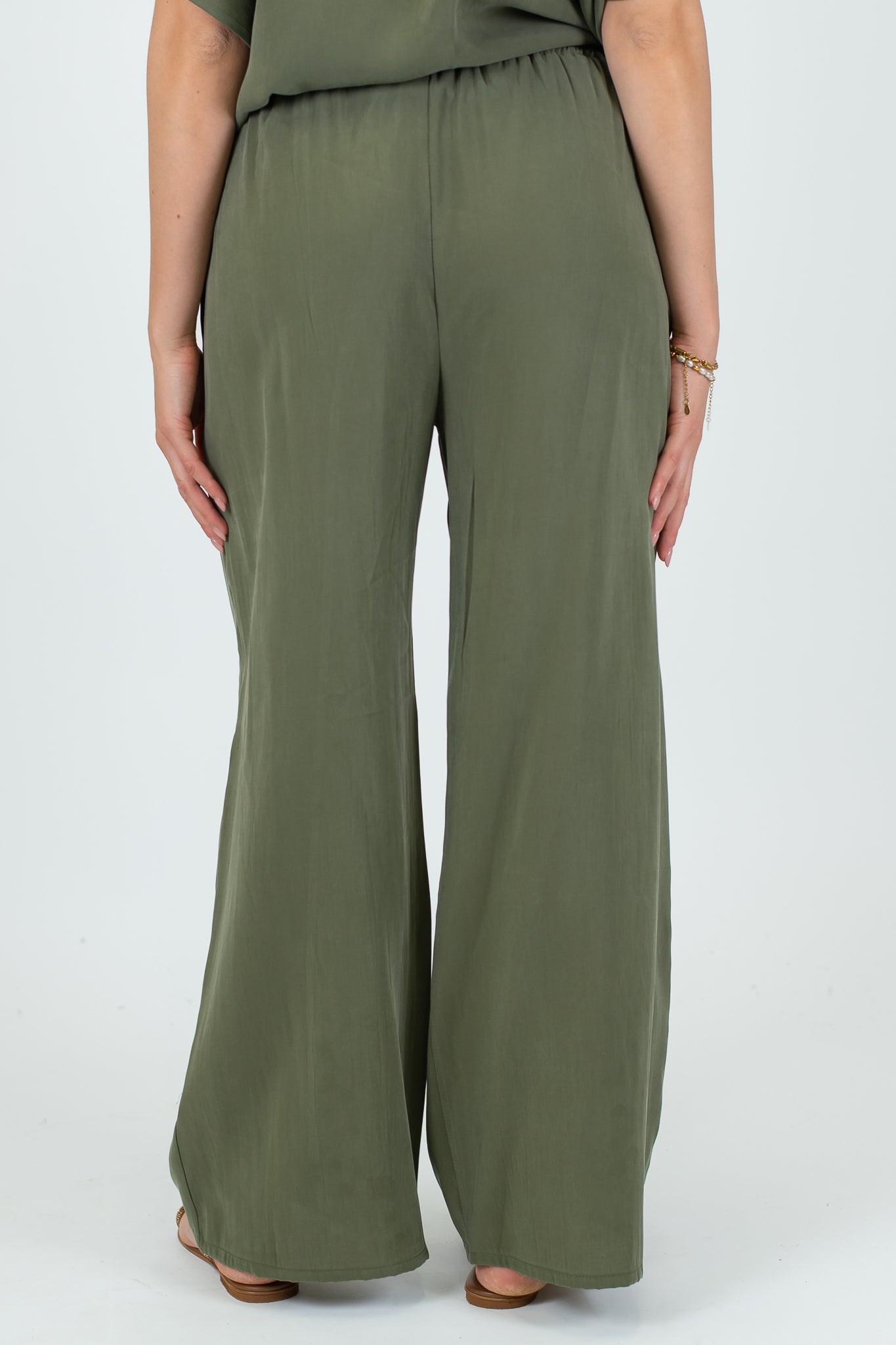 Haveone - Coordinato blusa scollo V e pantalone palazzo in cupro