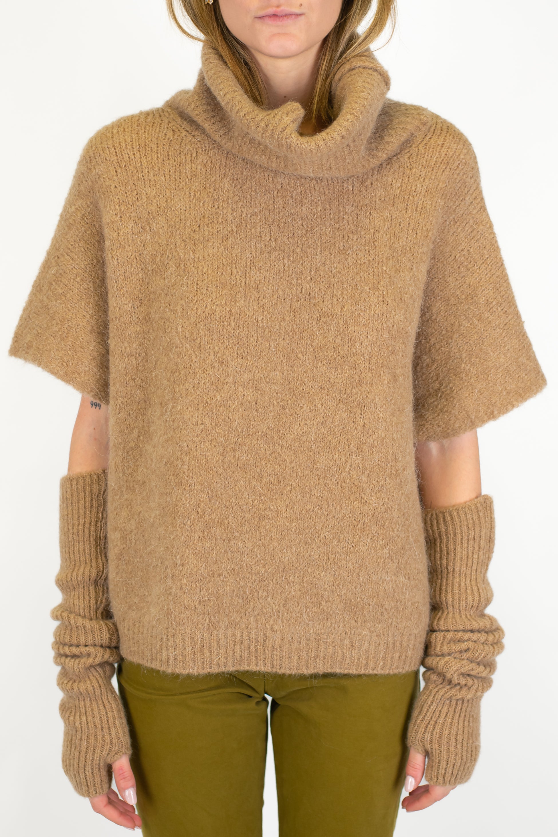 Motel - Dolcevita in misto lana con manicotti