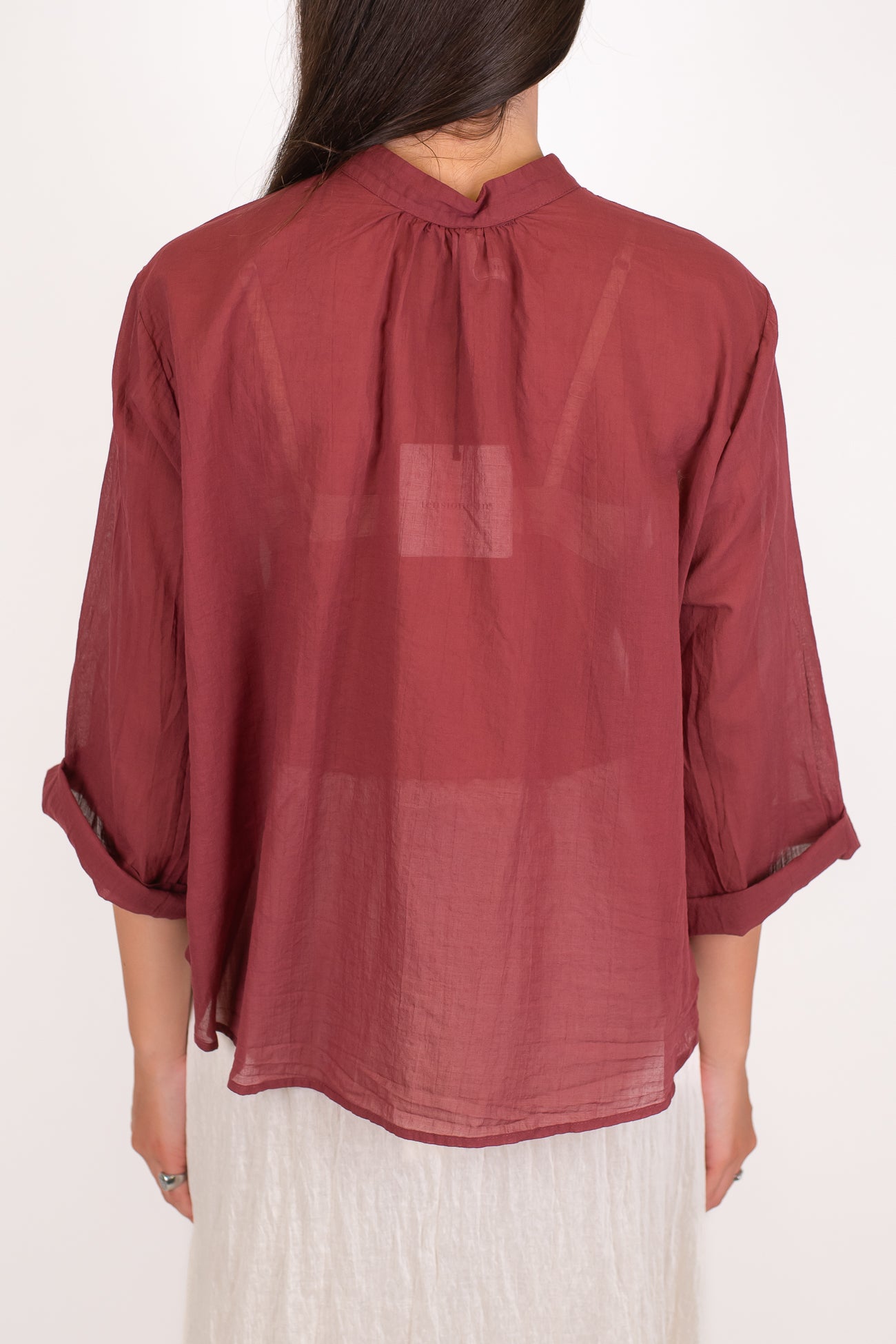 Tensione in - Camicia in mussola di cotone tinta unita con collo coreano